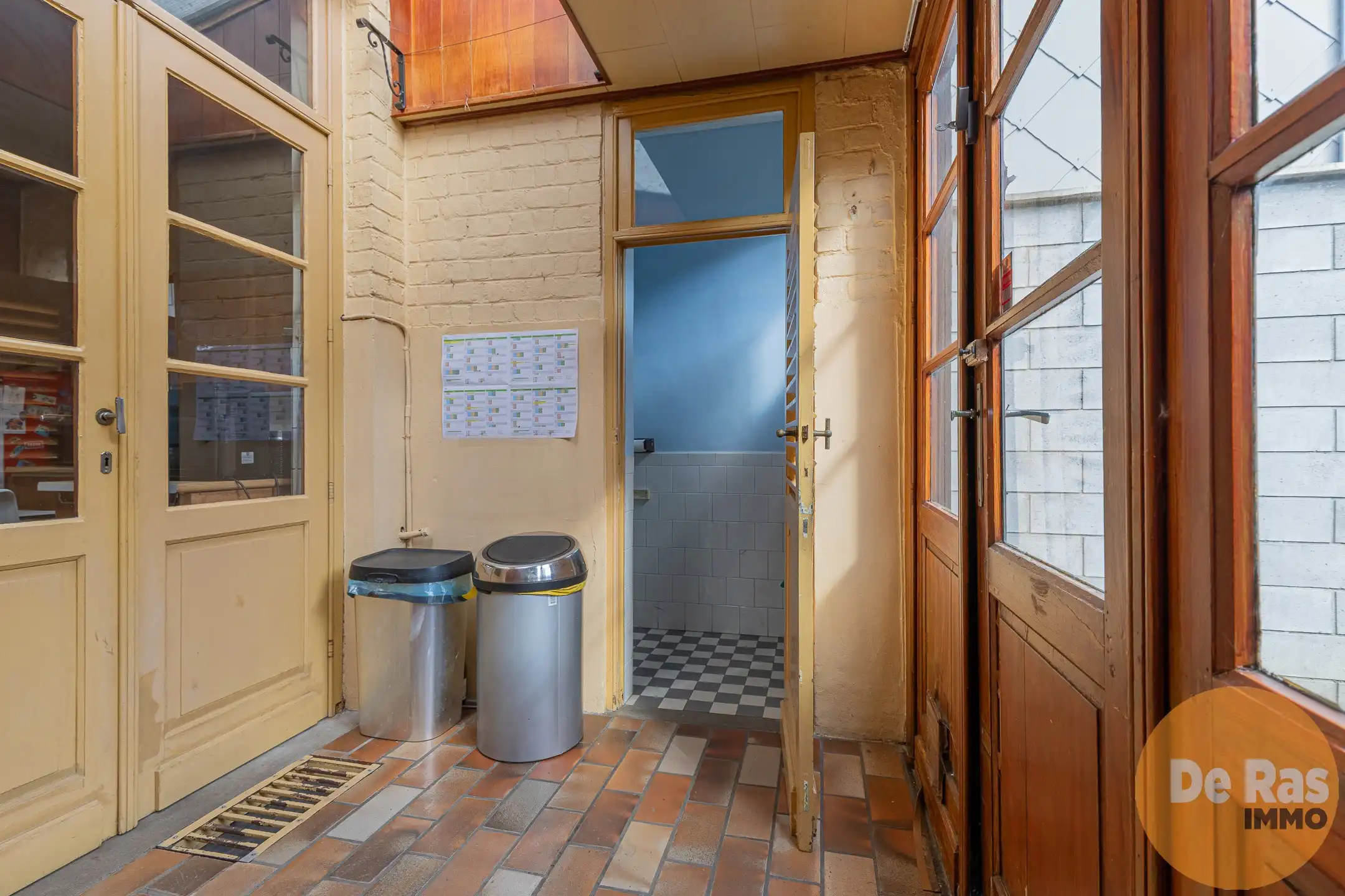 WETTEREN - Karaktervolle woning met 3 kamers in het centrum foto 10