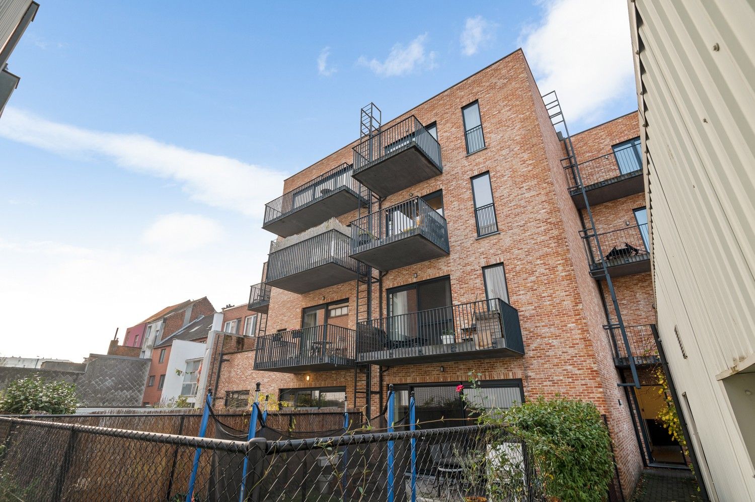 Recent appartement met 2 slaapkamers en terras te Borgerhout! foto 18