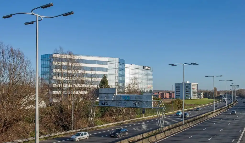 Full service kantoor in SkylinE40 business center in Erembodegem foto 19