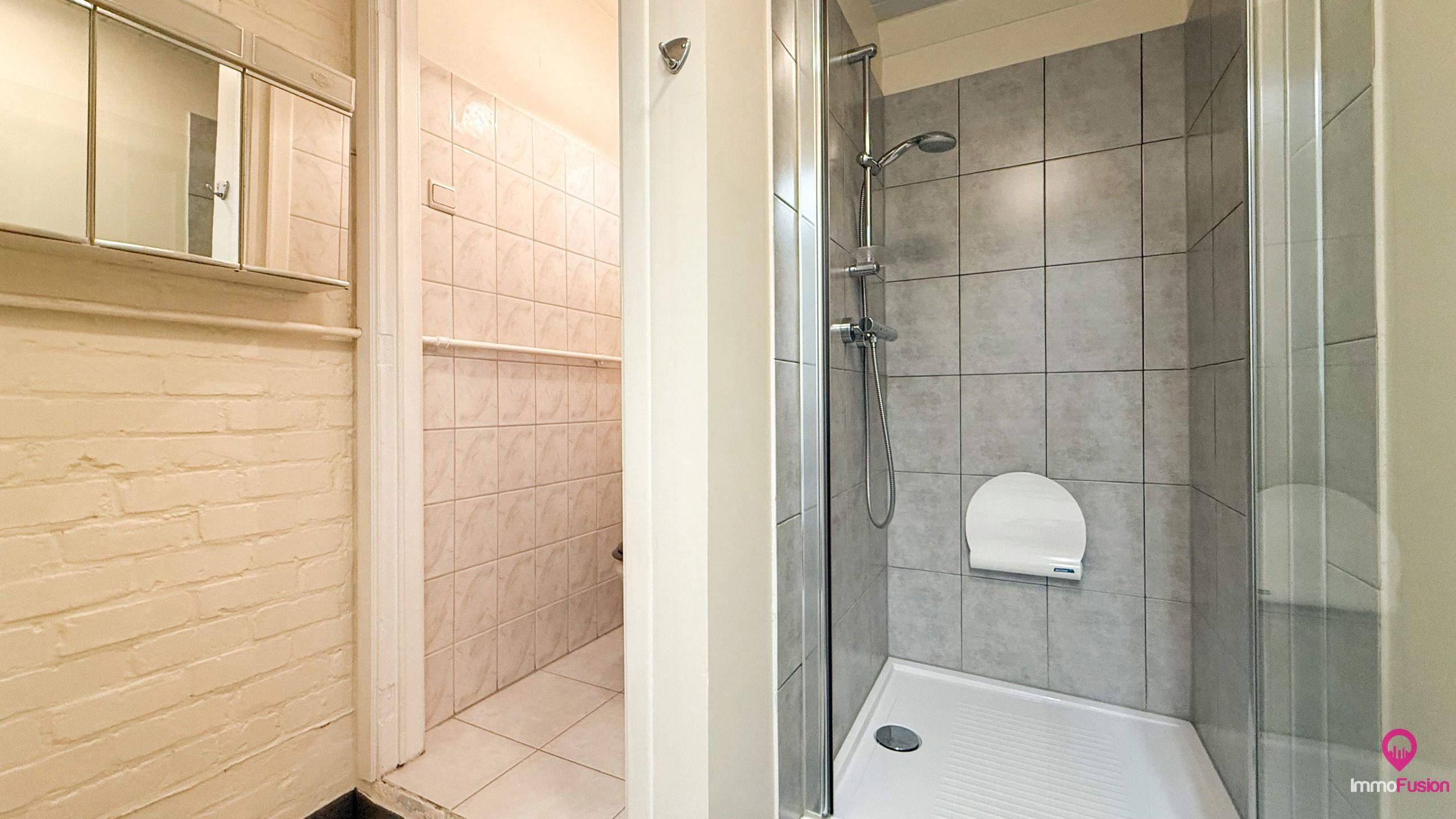 Ruime woning met 3 slaapkamers en zeer breed perceel! foto 14