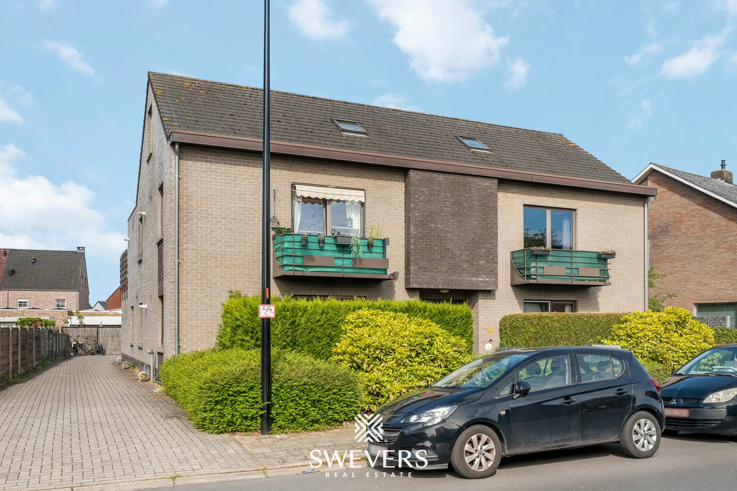 Instapklare gelijkvloerse studio met aparte slaapkamer, terras en parking in Geel foto 20