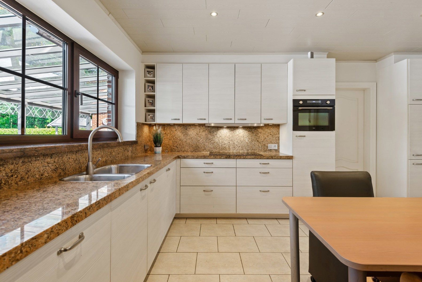 Ruime villa met 5slk en verwarmd zwembad op 2450m² foto 10