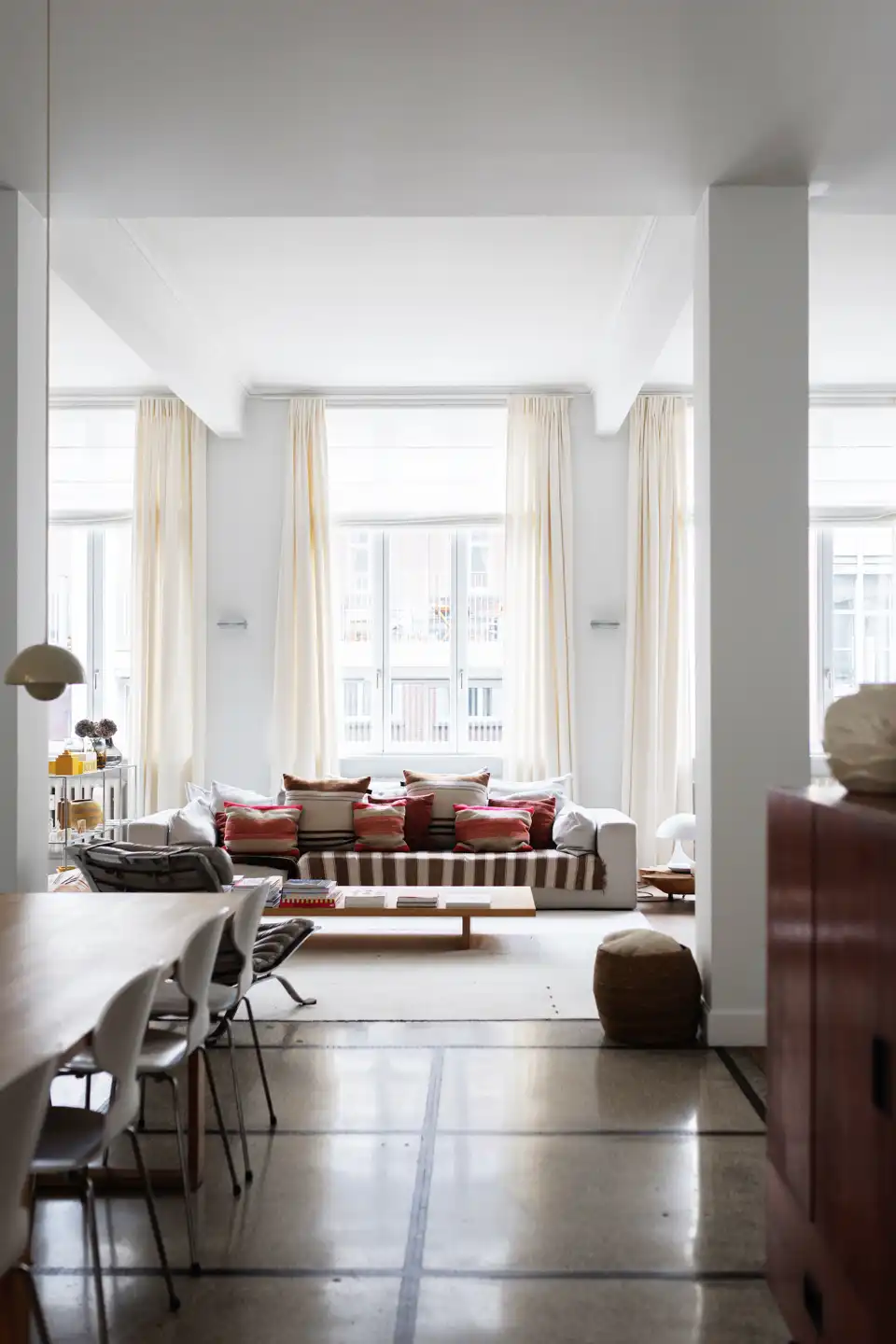 Sfeervol wonen in een authentieke loft in de Theaterbuurt foto {{pictureIndex}}