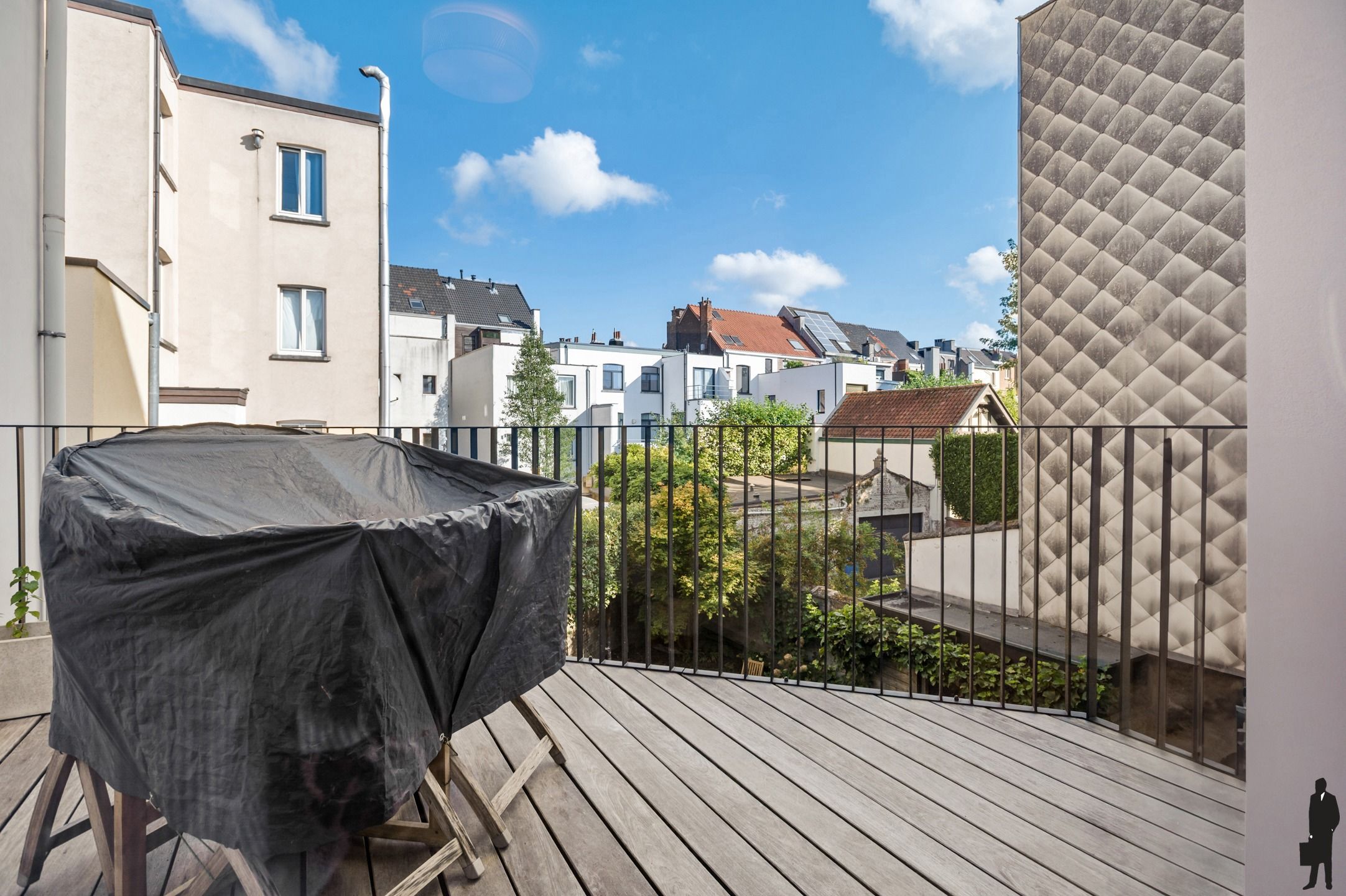 Gemeubeld appartement met terras en poetsdienst. foto 16