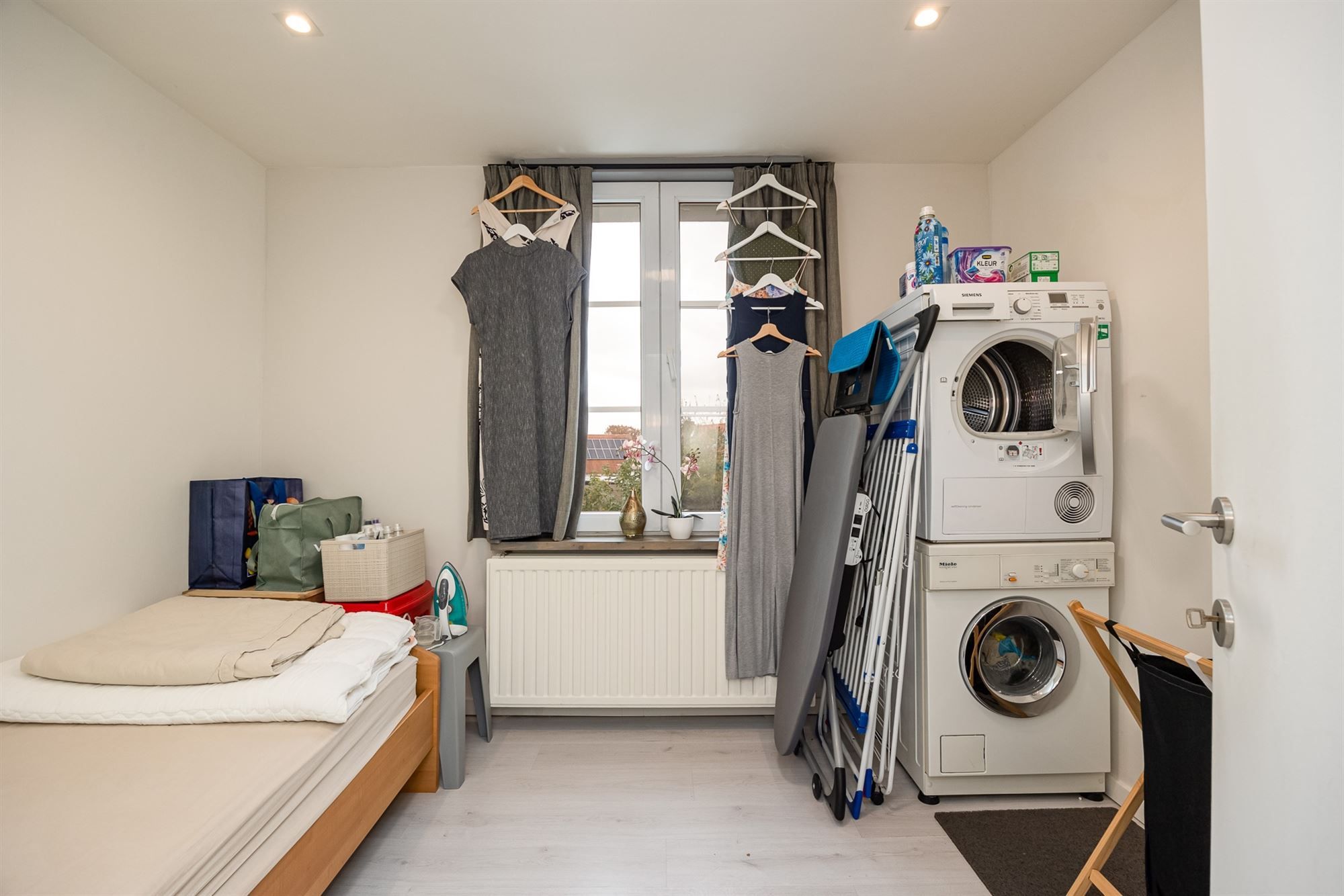 Instapklare, energiezuinige woning met ruime tuin en zwembad foto 16