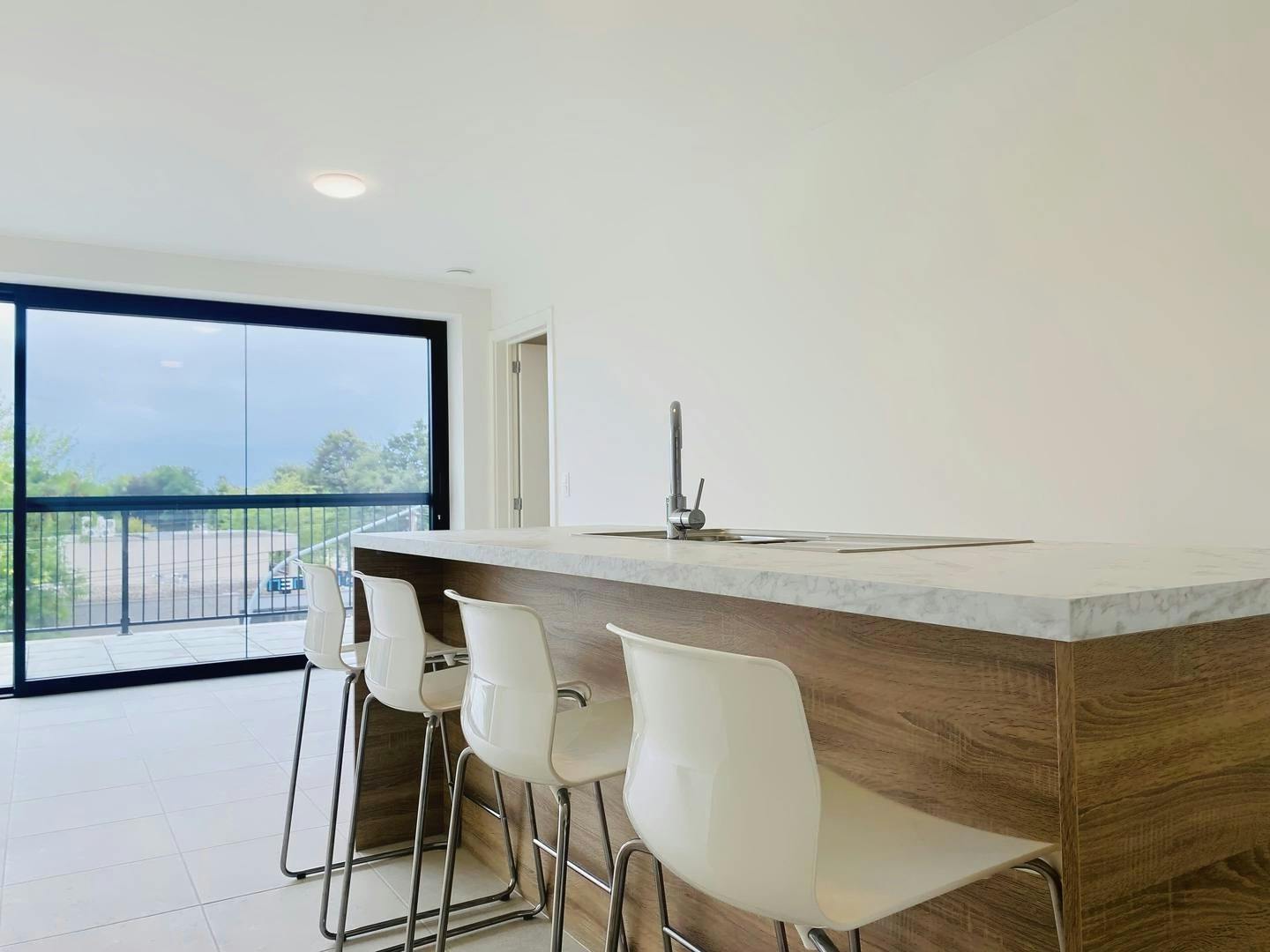 TE HUUR: recent appartement met 2 slaapkamers te Alken foto 3