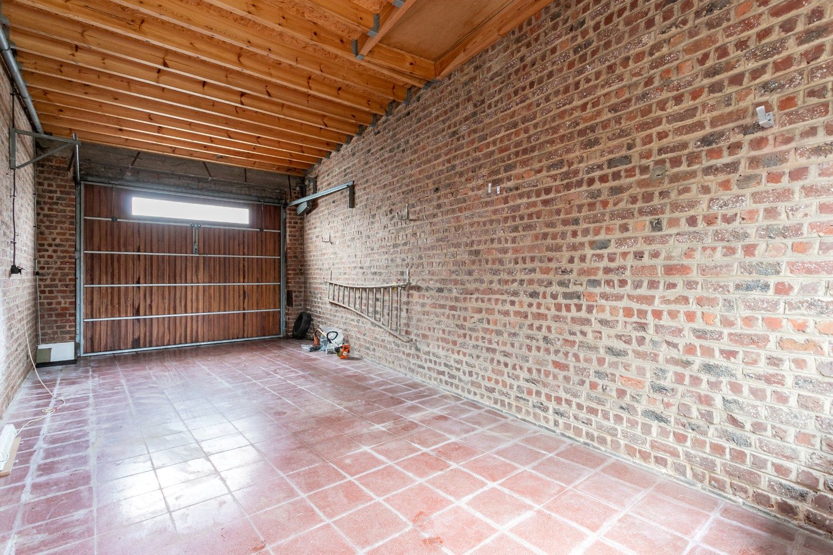 Karaktervolle woonst met 5 slaapkamers, ruim perceel en mogelijkheden voor vrij beroep foto 27