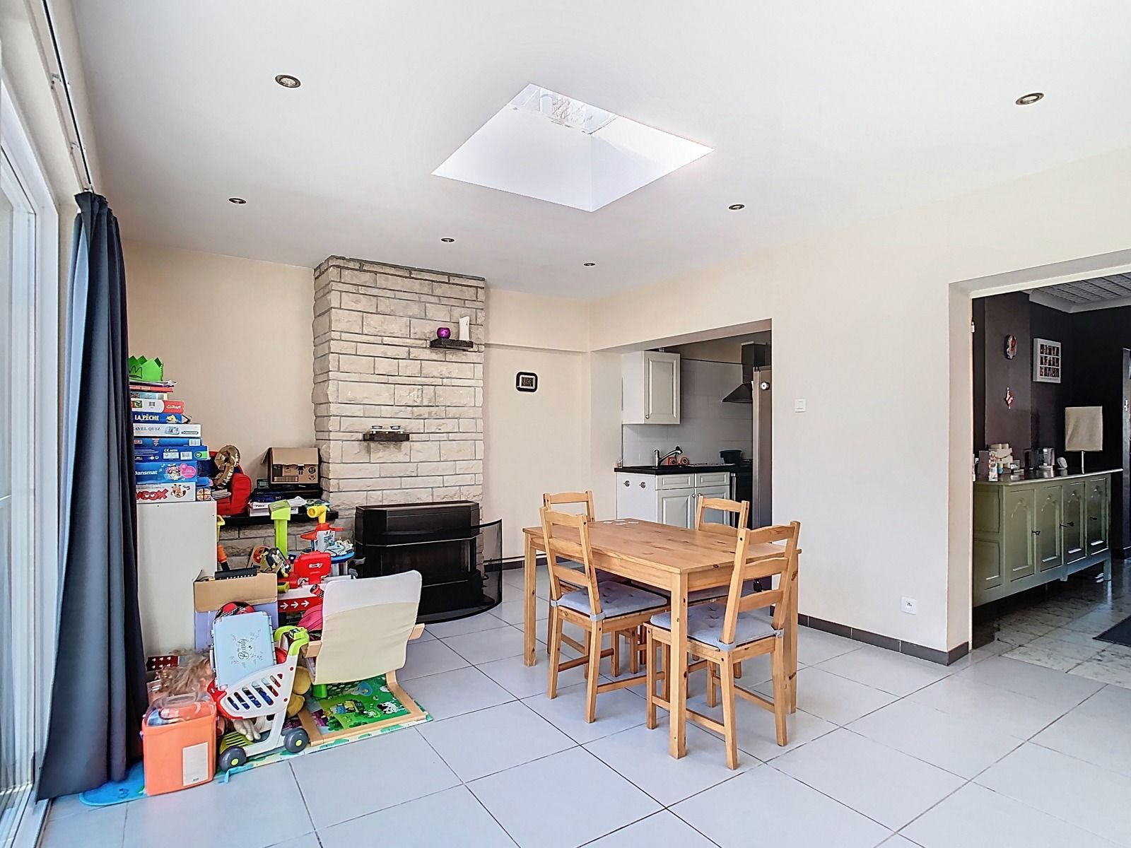 Woning met 3 SLPK, Ruime Garage én Tuin op Toplocatie! foto 9