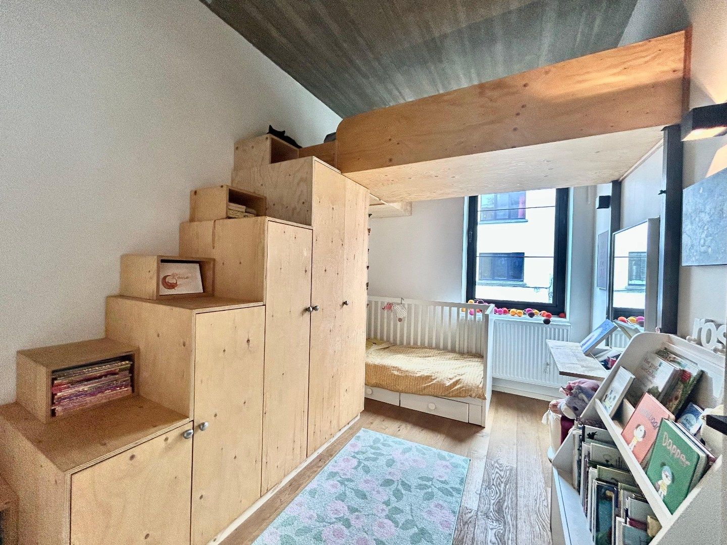 Een unieke woonst op gegeerde locatie met 4 slpk en 2 badk foto 18