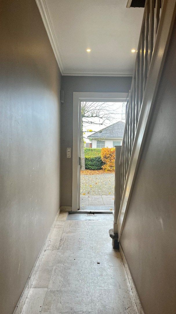 Te renoveren ruime woning op 911 m² te Lendelede – met garage en 5 kamers foto 31