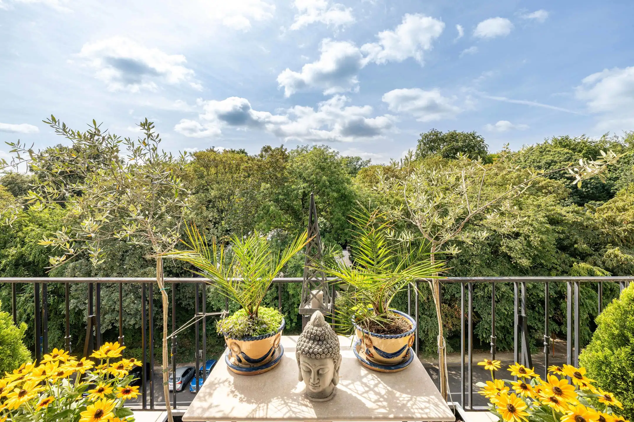 Ruim luxeappartement met uitzicht op Ter Kamerenbos foto 29