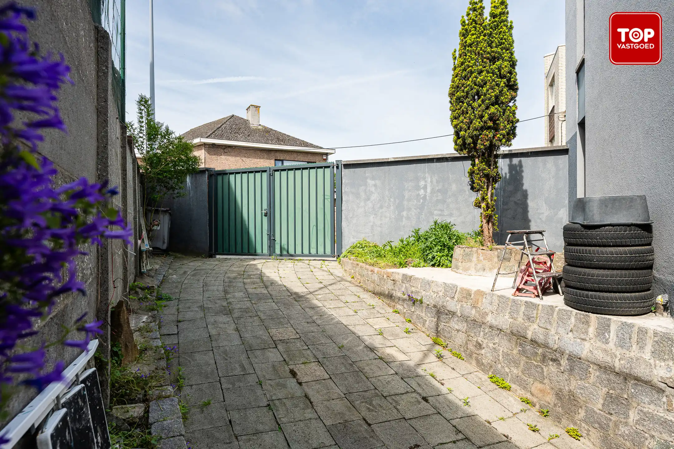 Instapklare HOB met 4 slaapkamers en tuin foto 28
