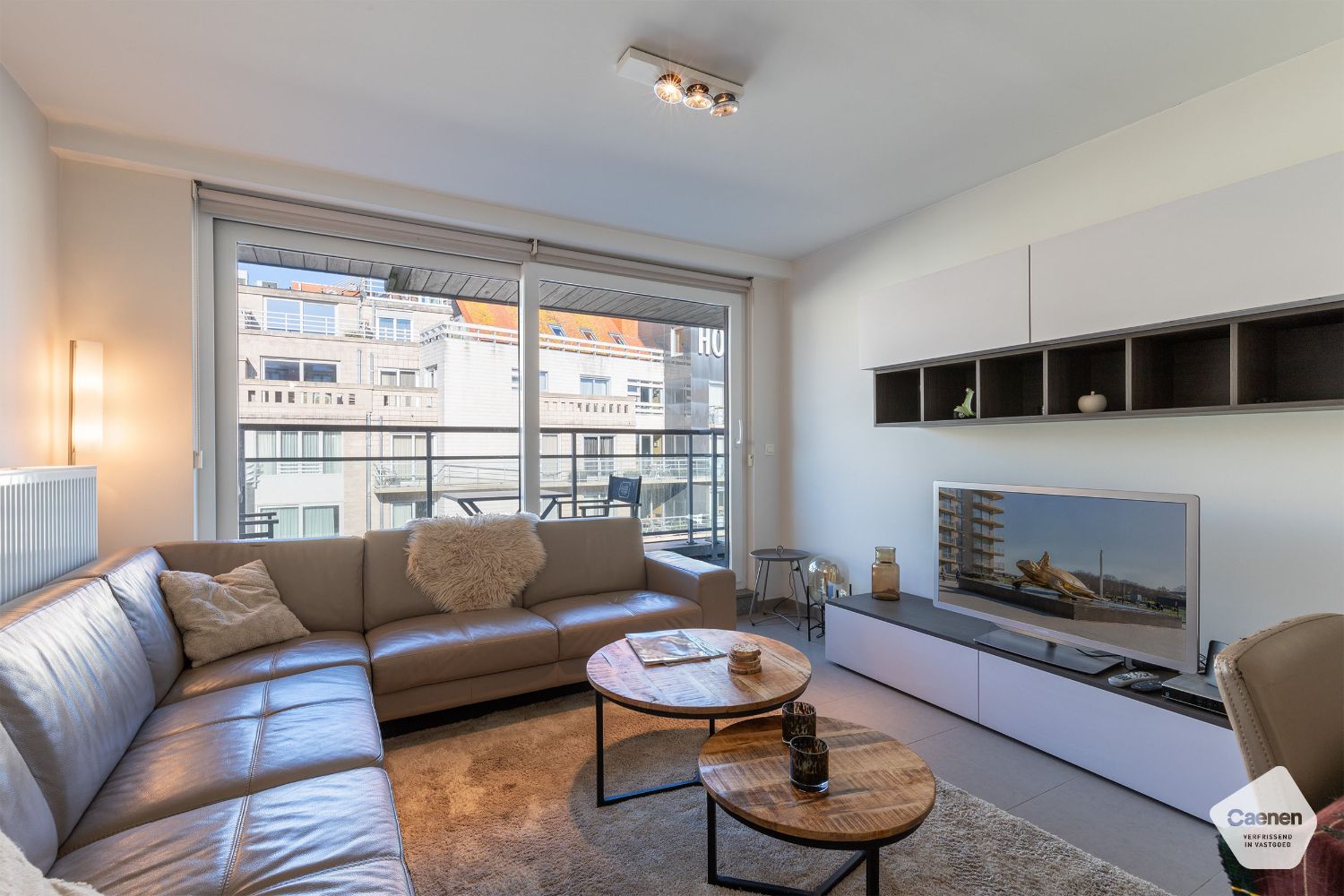 Instapklaar appartement met 2 slaapkamers en 2 terrassen foto 2