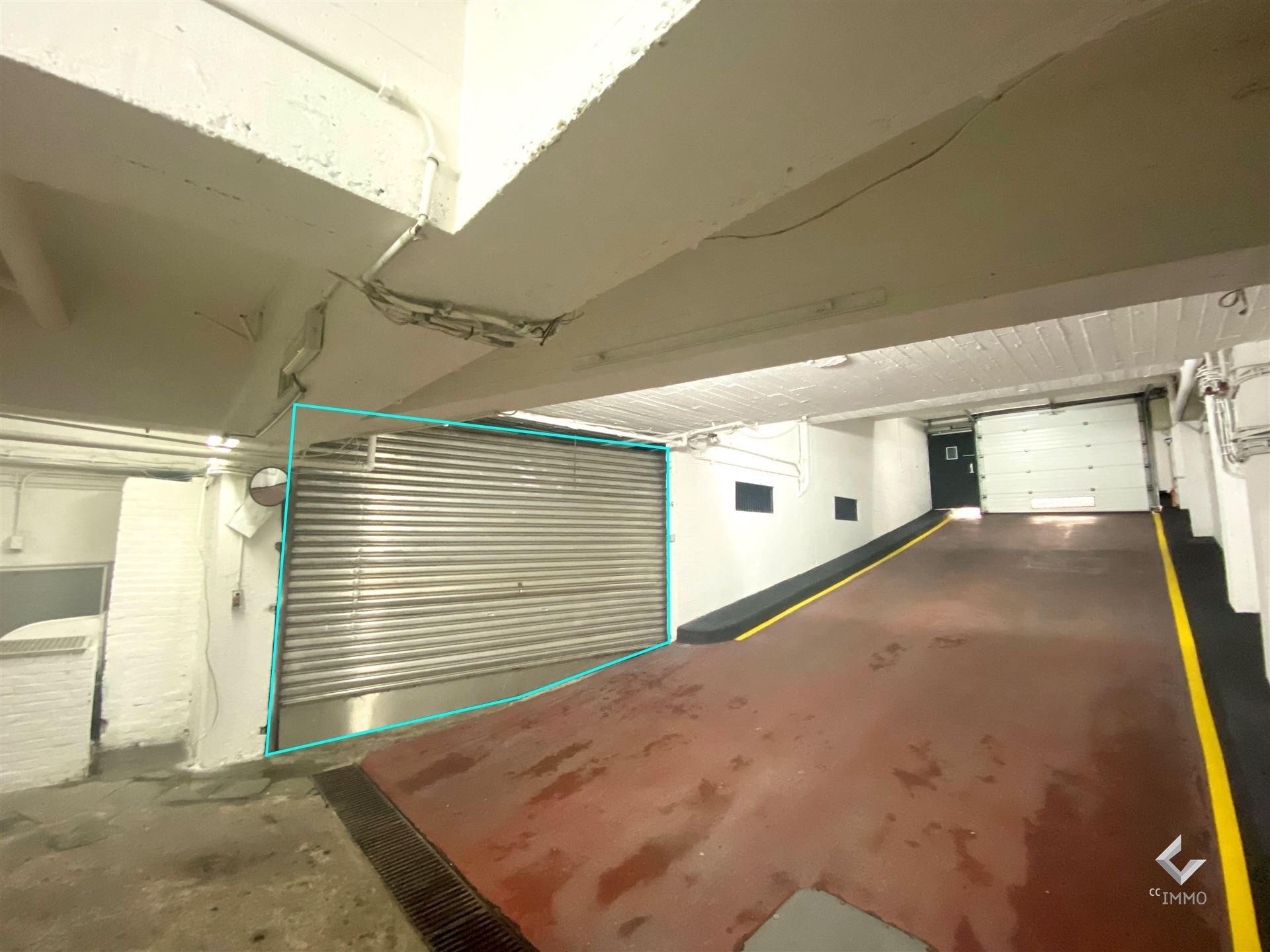 IN OPTIE: Opslagruimte met elektrische poort in hartje Antwerpen! foto 4