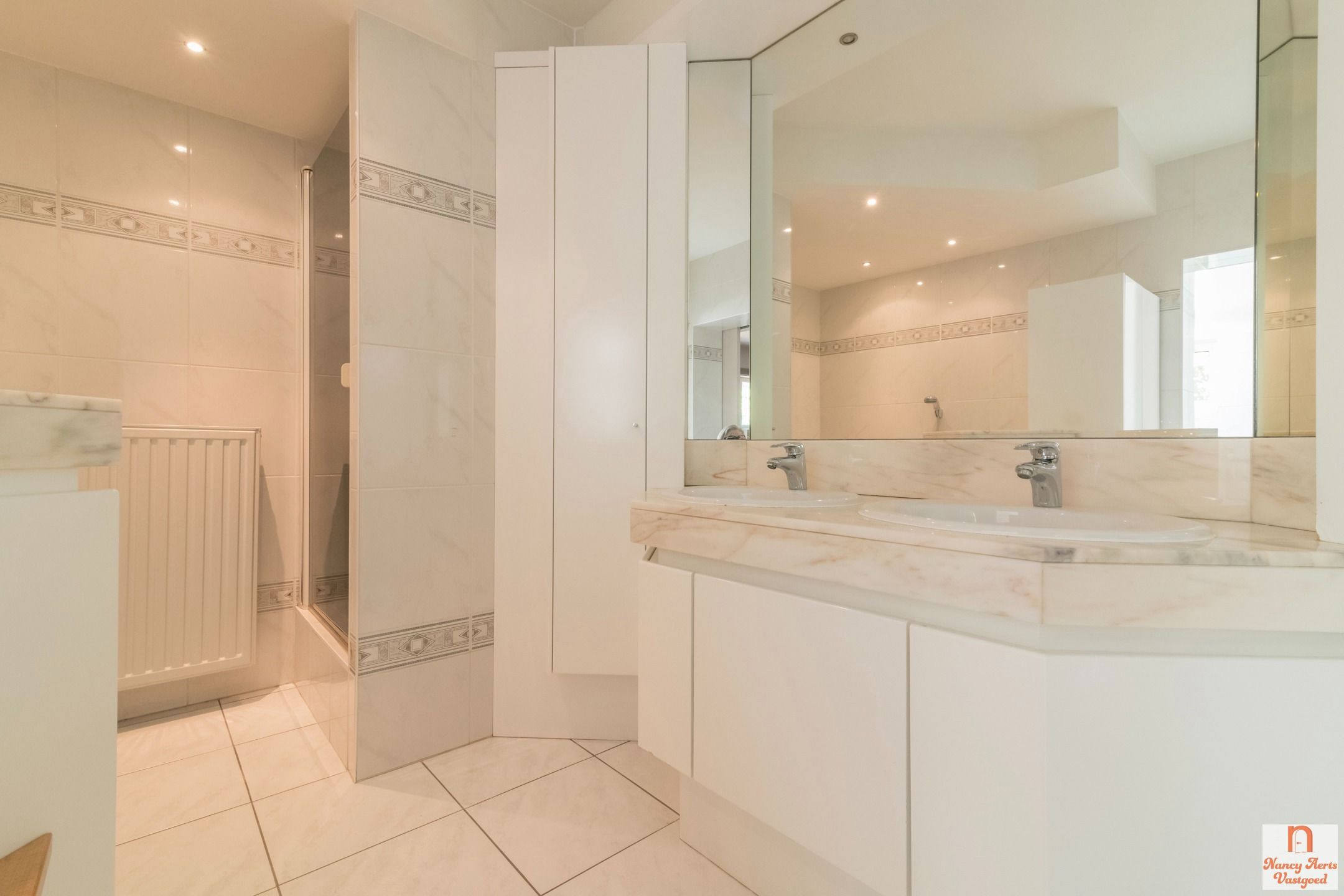 Uitzonderlijke woning met kantoorruimte op toplocatie foto 20