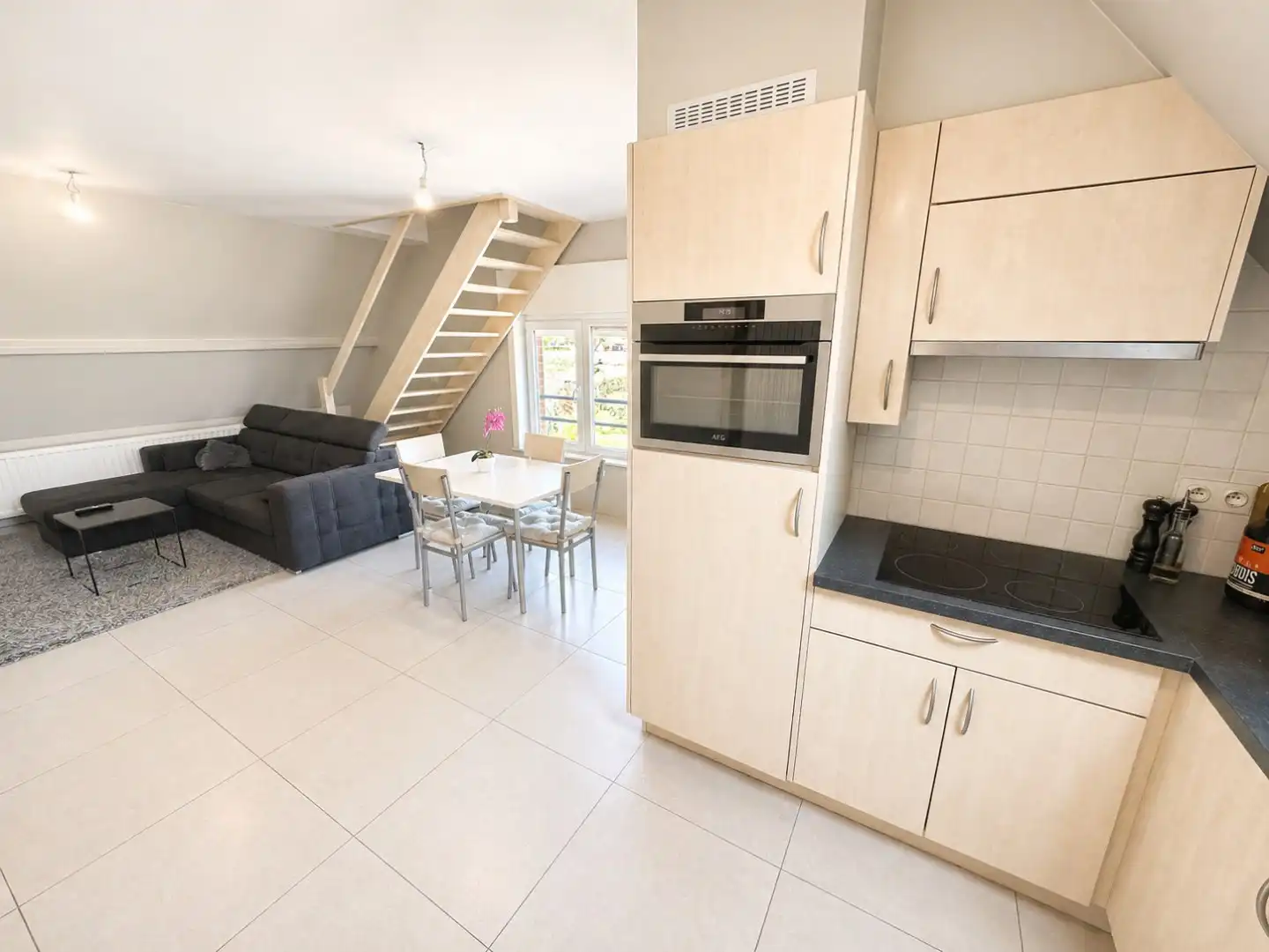 Gezellig 1-slpk appartement met autostaanplaats (en tuin), Torhout foto 5