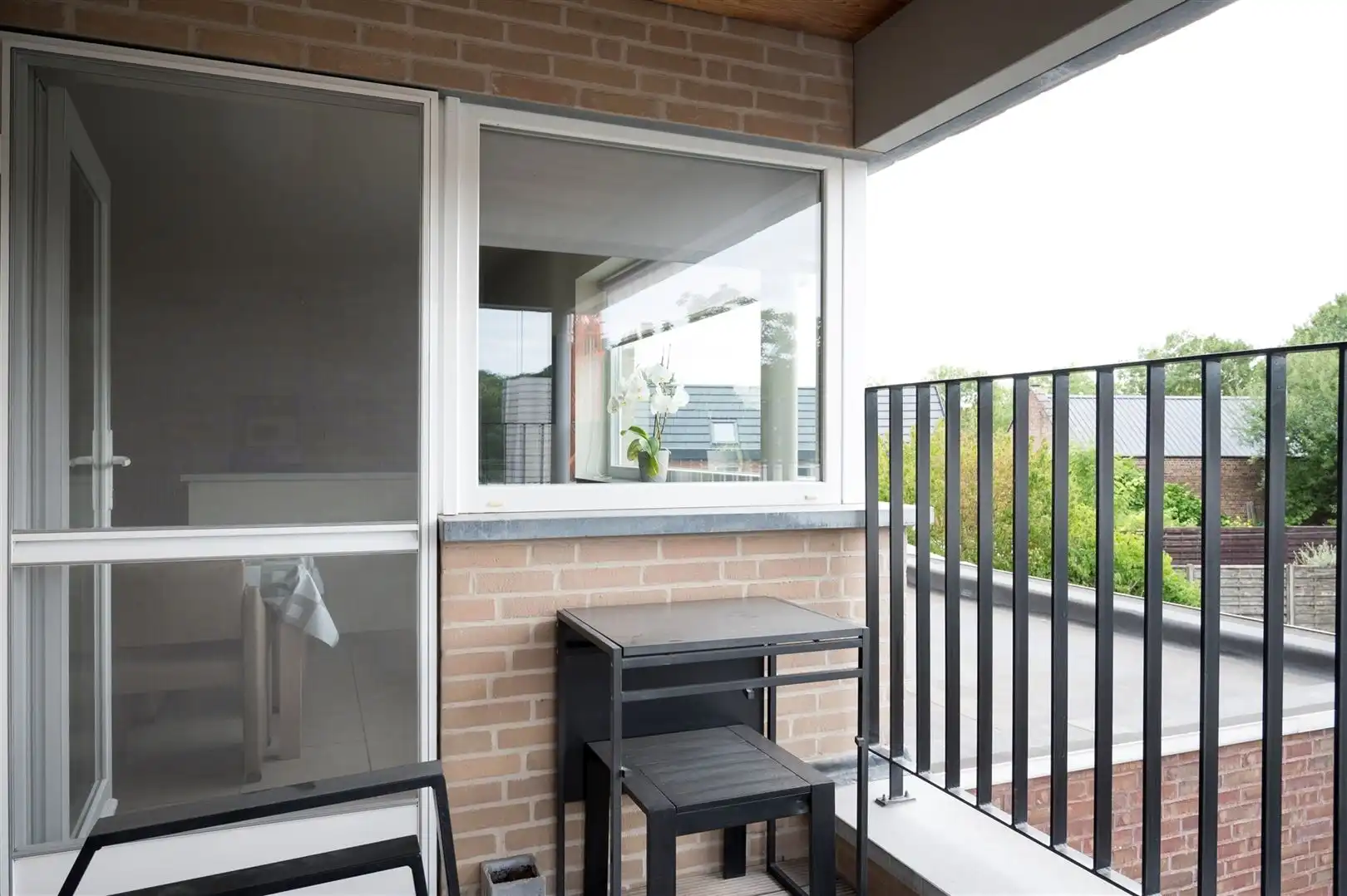 Appartement  TE HUUR aan de stadsrand van Oudenaarde. foto 13