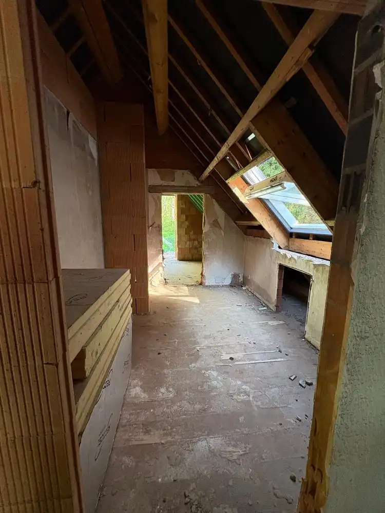 Ruime af te werken villa, aan Kluis Bolderberg foto 12