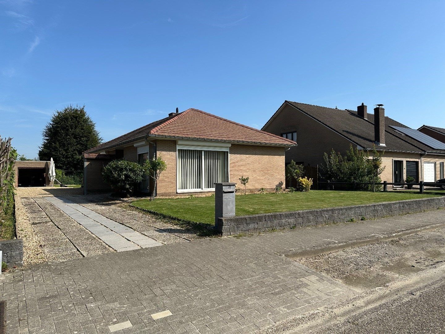 Hoofdfoto van de publicatie: Ruime woning met 3 slaapkamers, tuin en garage in Tongeren.