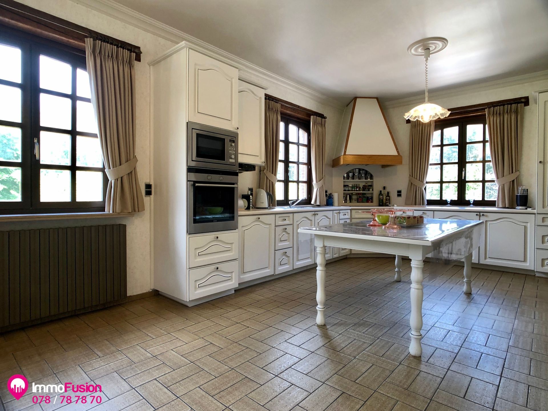Unieke villa met bijgebouw, op ruim perceel van ca. 8.5 HA! foto 112