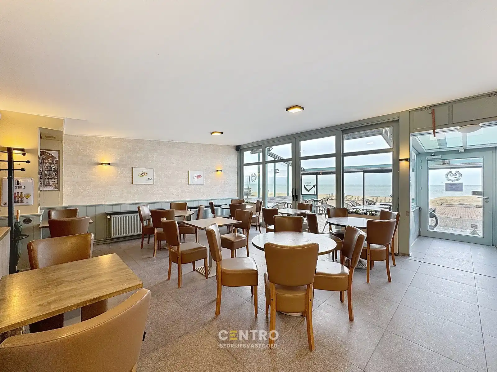 Verkoop handelspand IJssalon - Tearoom 't Zwart Schaap te Sint-Idesbald! foto 7