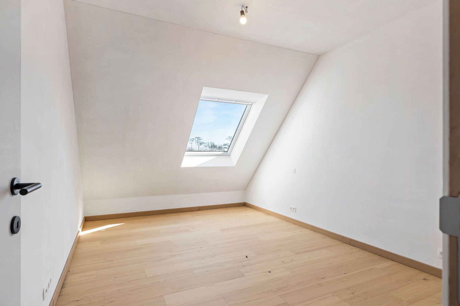 Prachtig nieuwbouwappartement met volledige zolderverdieping foto 13