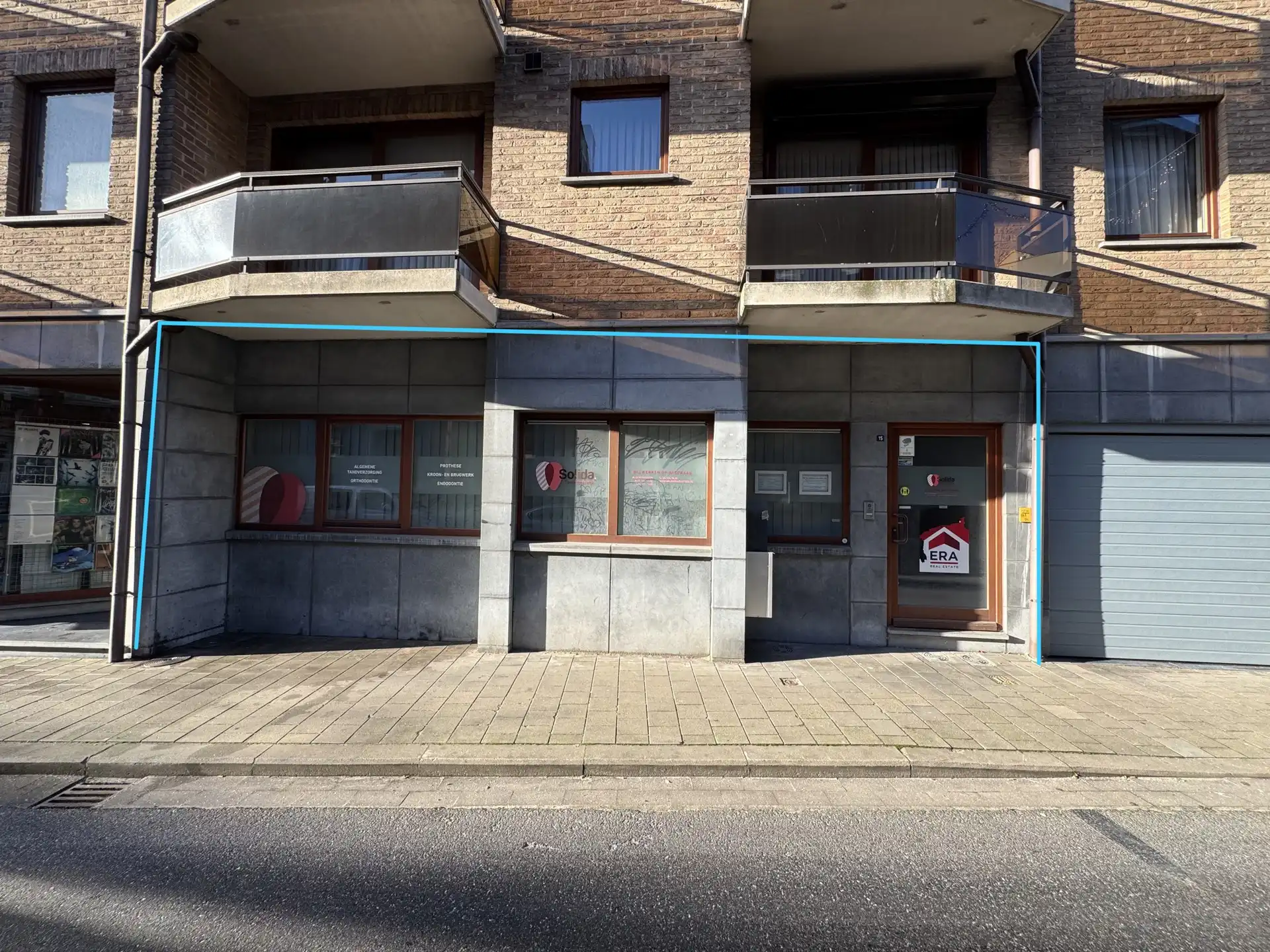 Instapklaar handelspand met praktijkruimte achteraan foto {{pictureIndex}}