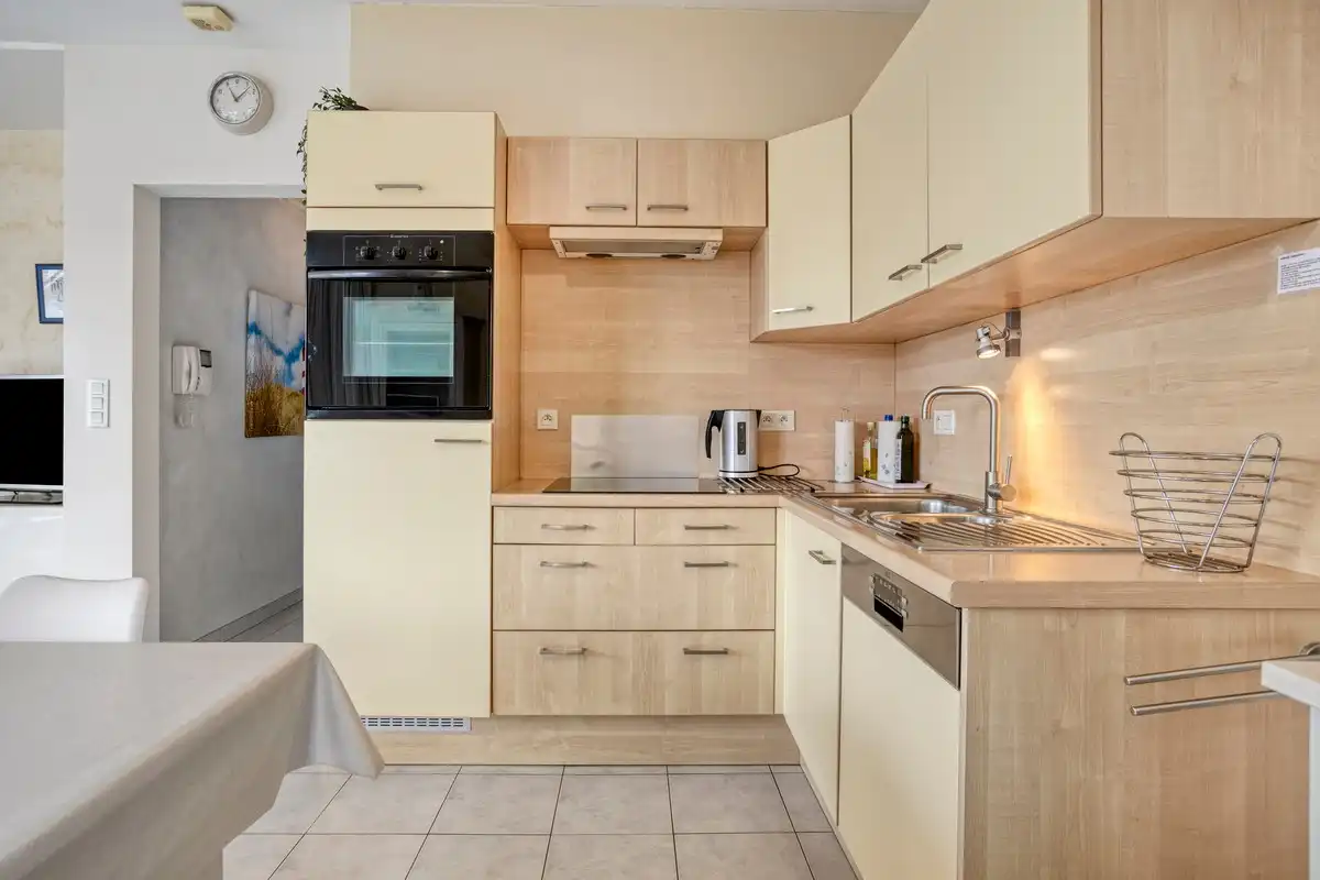 Ruim hoek appartement met 2 slaapkamers foto 10