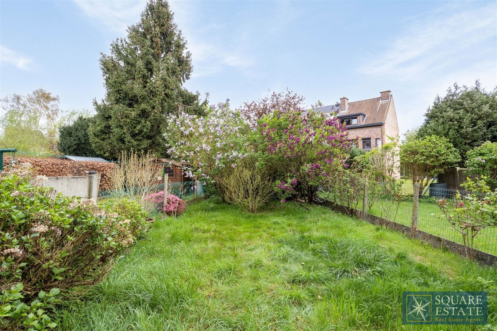 Huis met 4 slaapkamers, twee badkamers, garage en tuin  foto 6