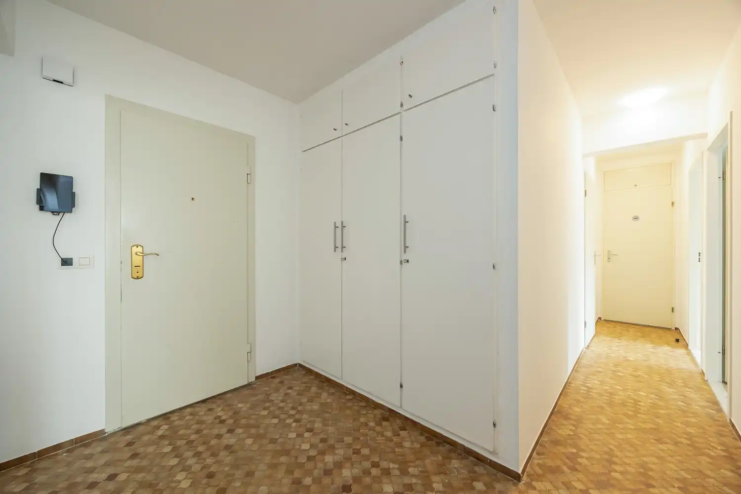 Instapklaar 2-slpk appartement van  83m² met terras op toplocatie! foto 16