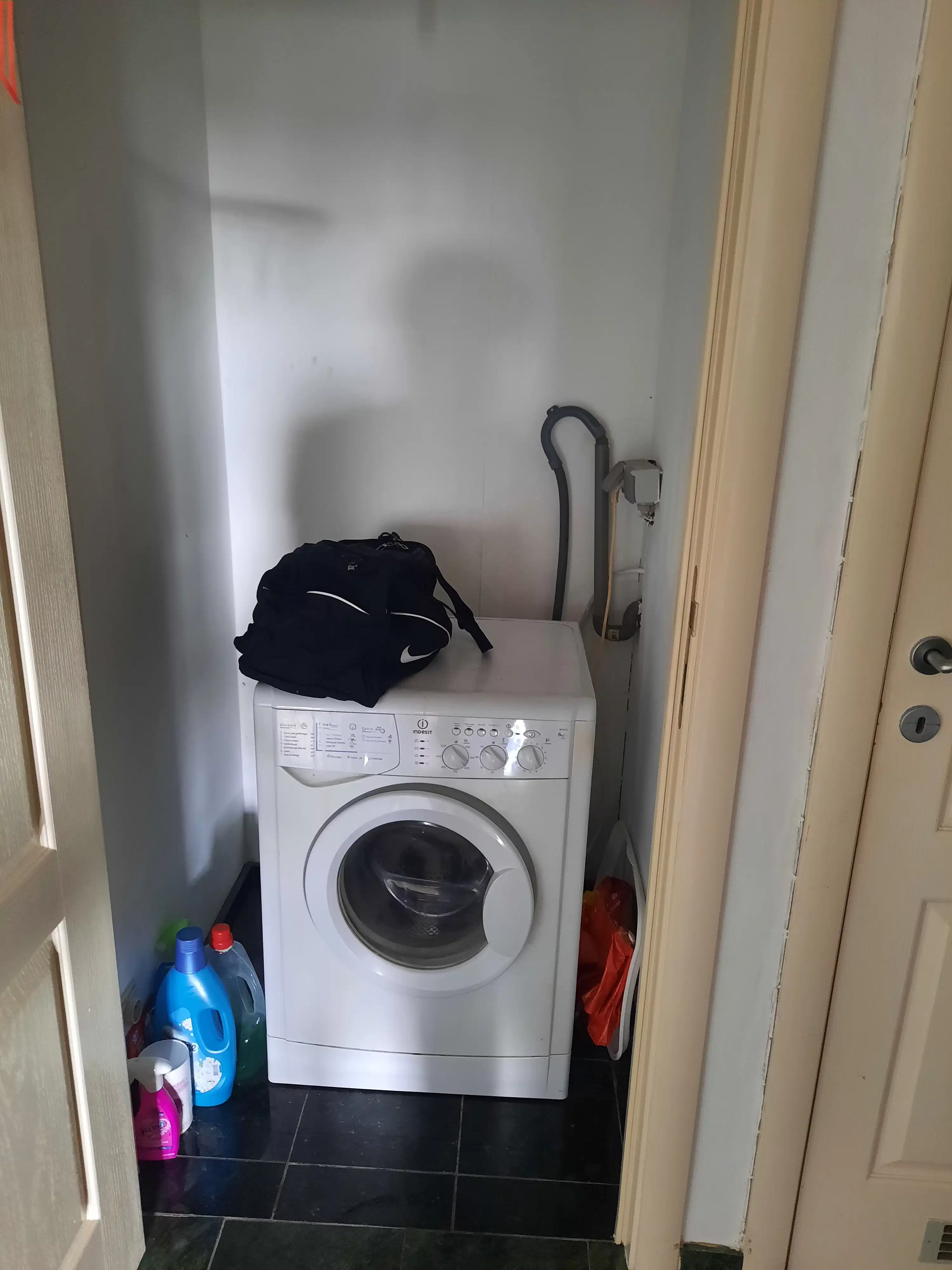 MEISE centrum: mooi 2spk appartement m balkon in klein gebouw foto 8
