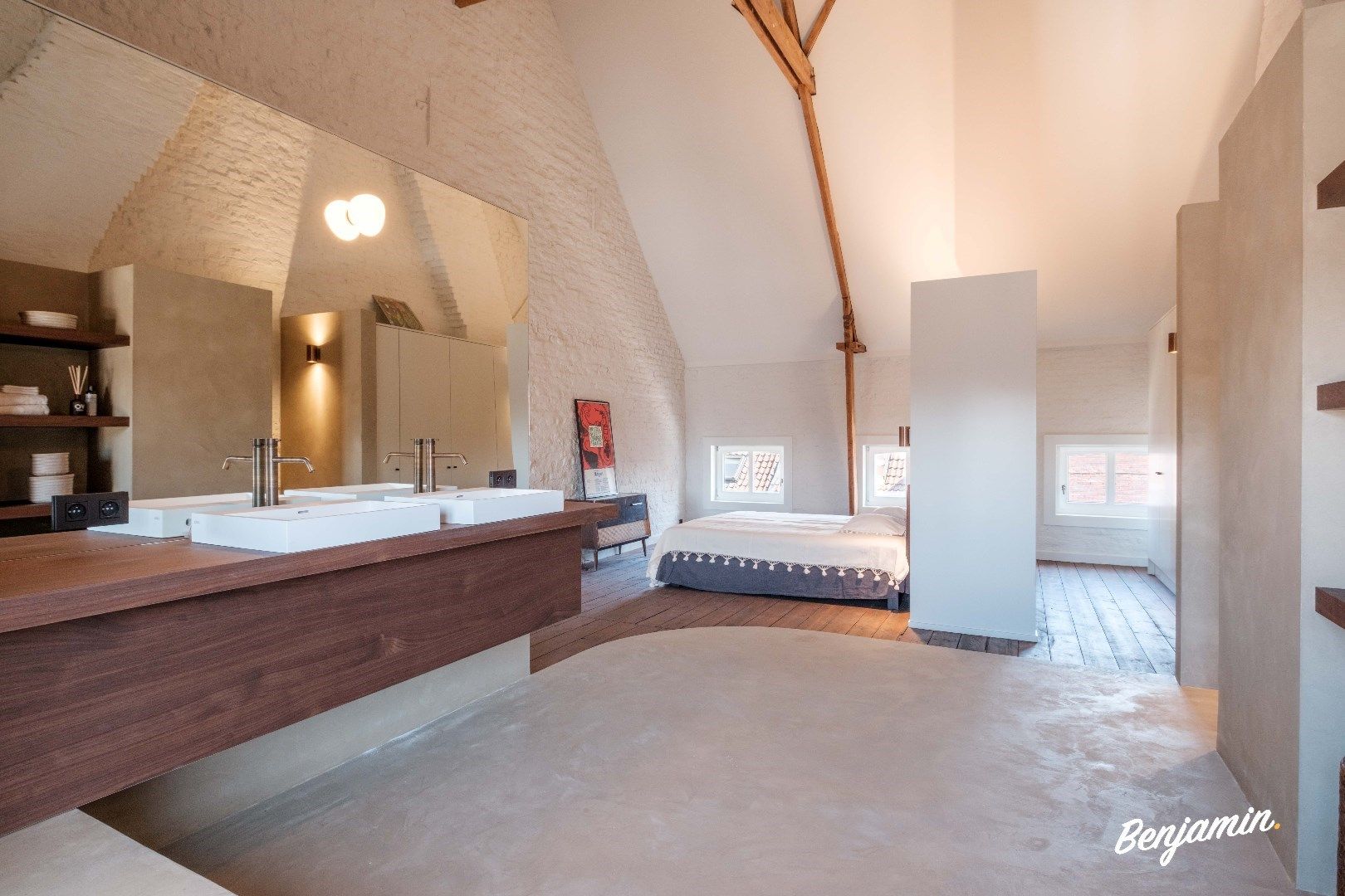 Prachtig gerenoveerd herenhuis op steenworp van Plein Kortrijk foto 25
