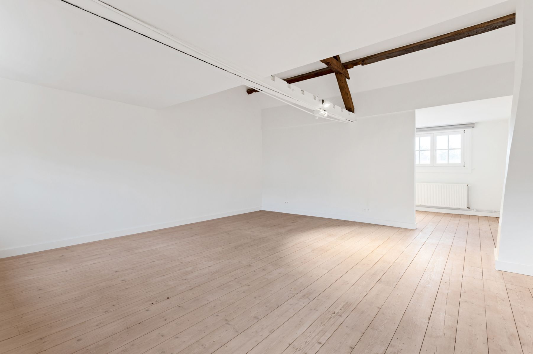 Unieke pastoriewoning in parktuin met uniek uitzicht foto 23