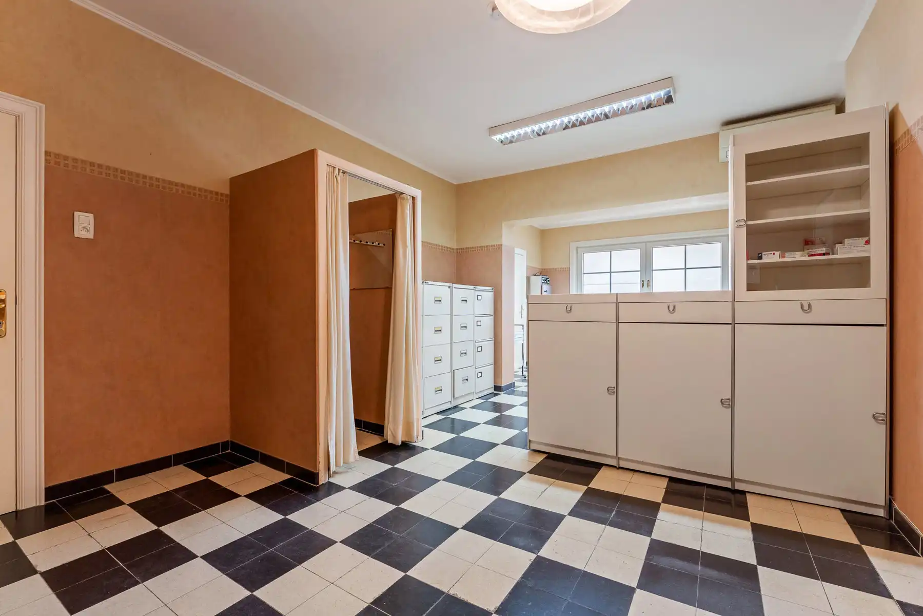 WONING + 5 SLK + 2 LIVINGS + 3 BDK + 4P + TUIN + TERRASSEN foto 14