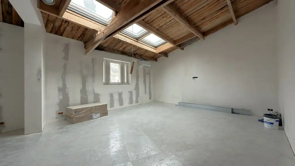 Kantoor te huur in gerenoveerd hoekpand met topligging op Meir Antwerpen foto 4