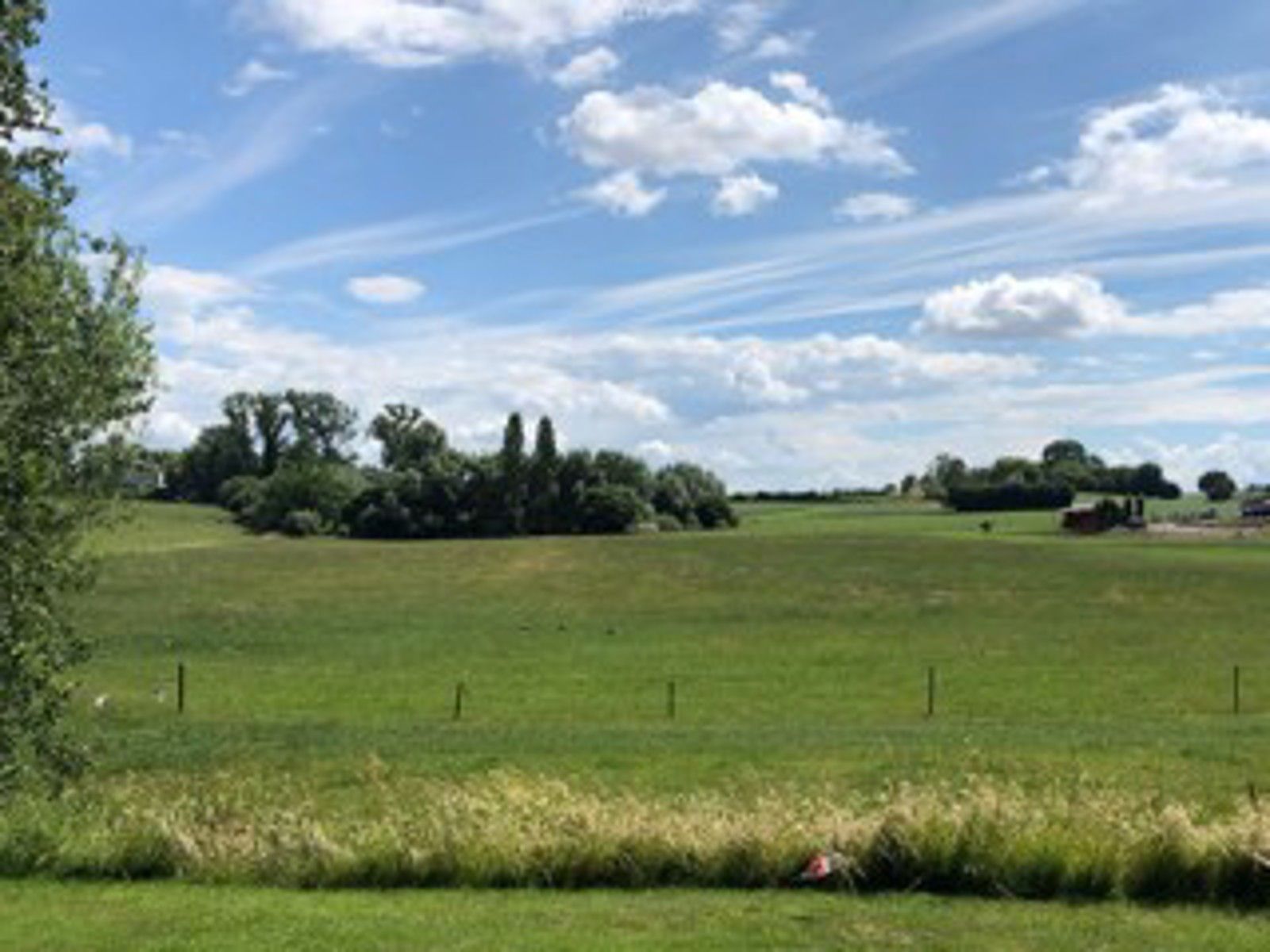 Uitzonderlijk perceel bouwgrond met afgebrande woning foto 8