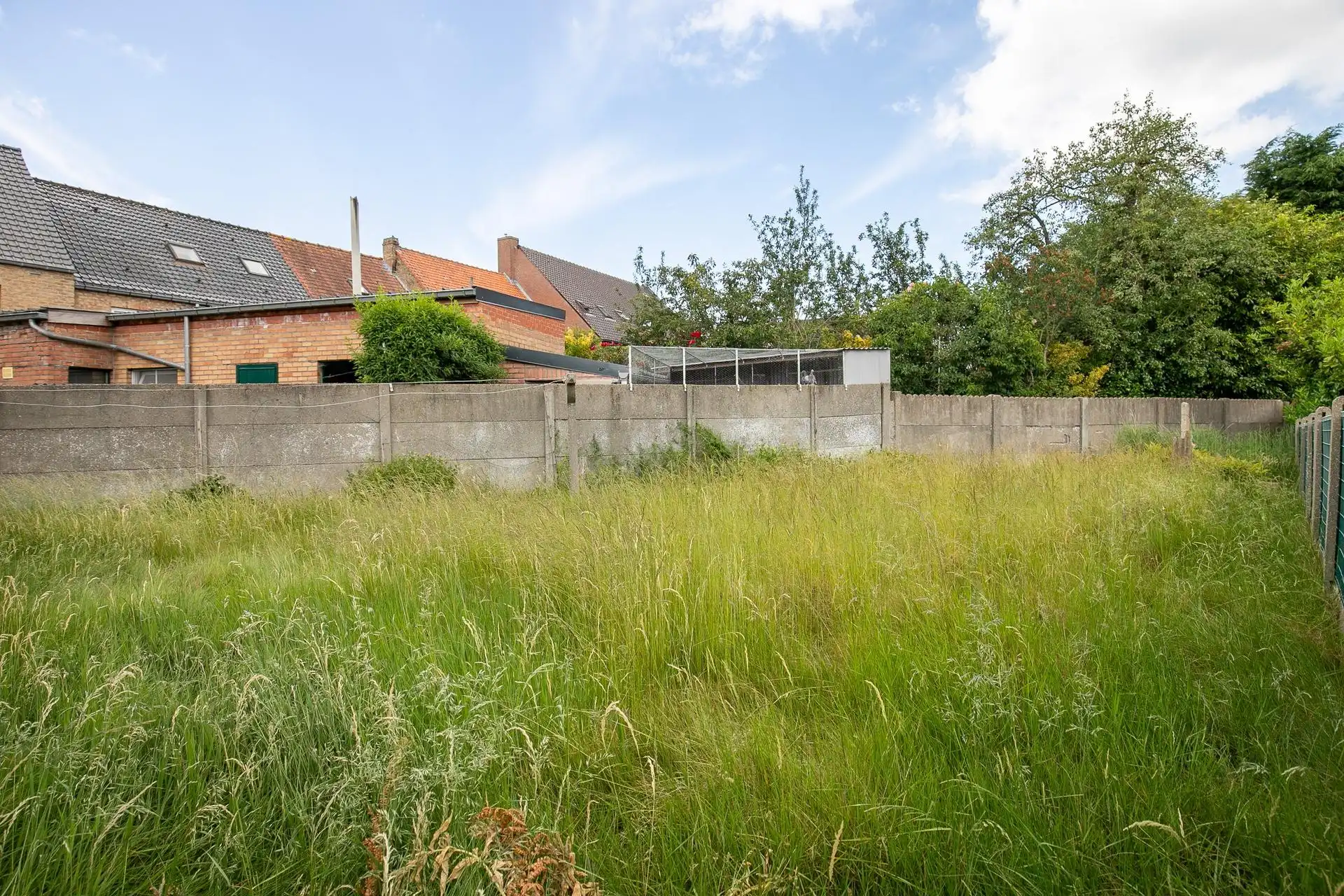 Totaal te renoveren rijwoning met gezellig tuintje en veel uitbreidingsmogelijkheden. foto 10