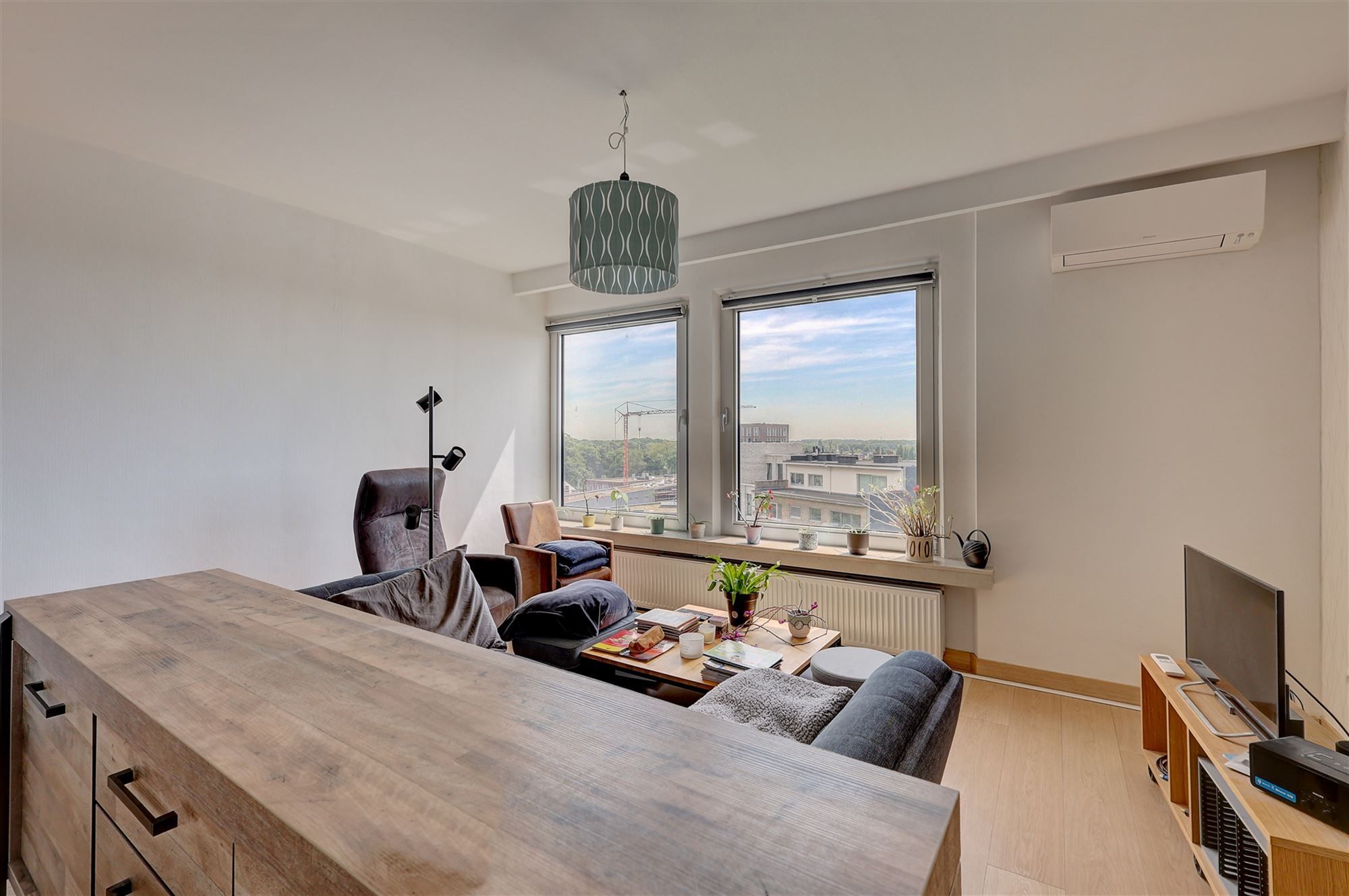 Appartement met 3 slaapkamers, terras en parking op de Bist foto 4