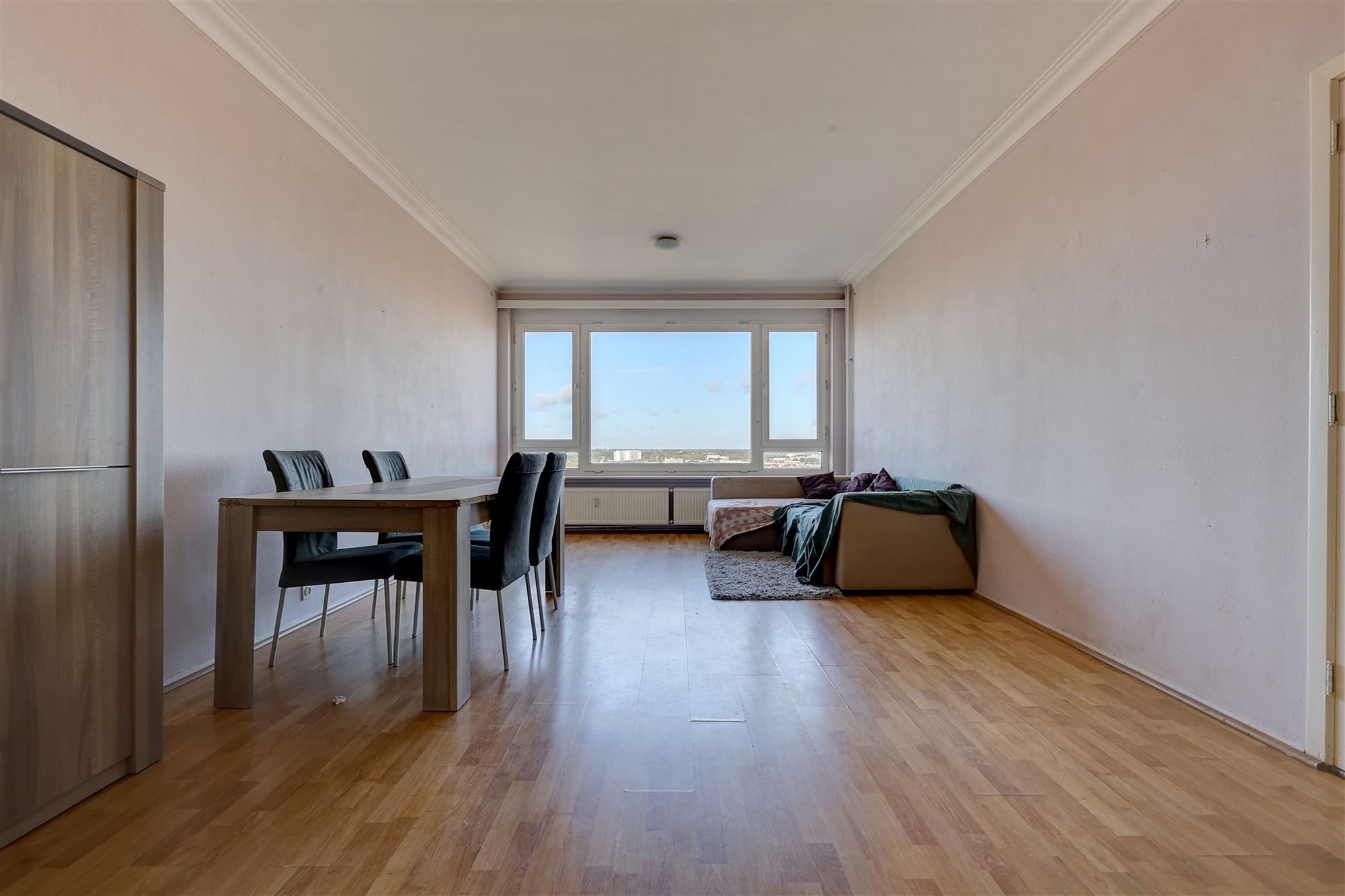 Appartement met 3 slaapkamers en terras grens Antwerpen Wilrijk foto 2