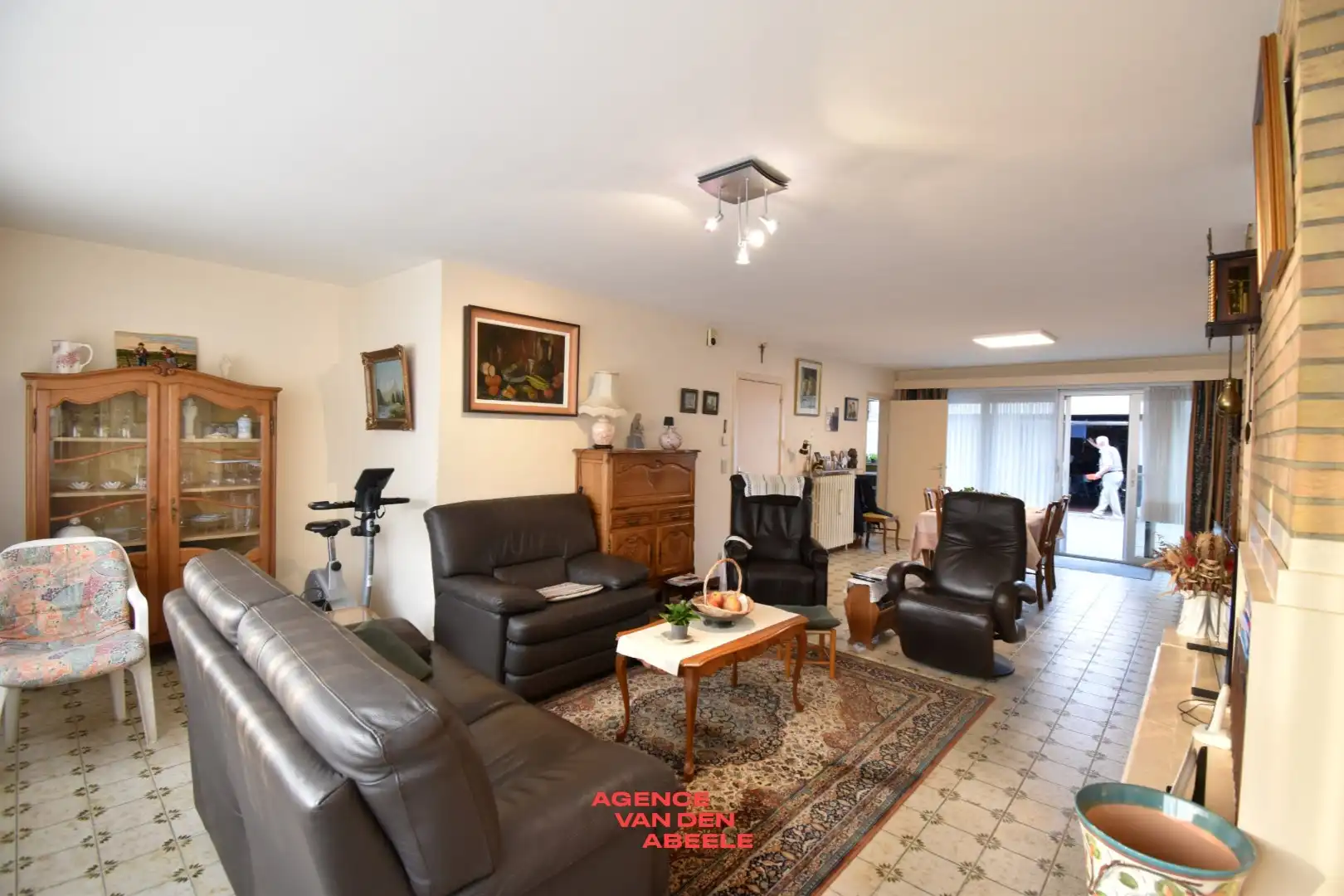 Opbrengsteigendom met 6 appartementen en 7 garages  foto 21