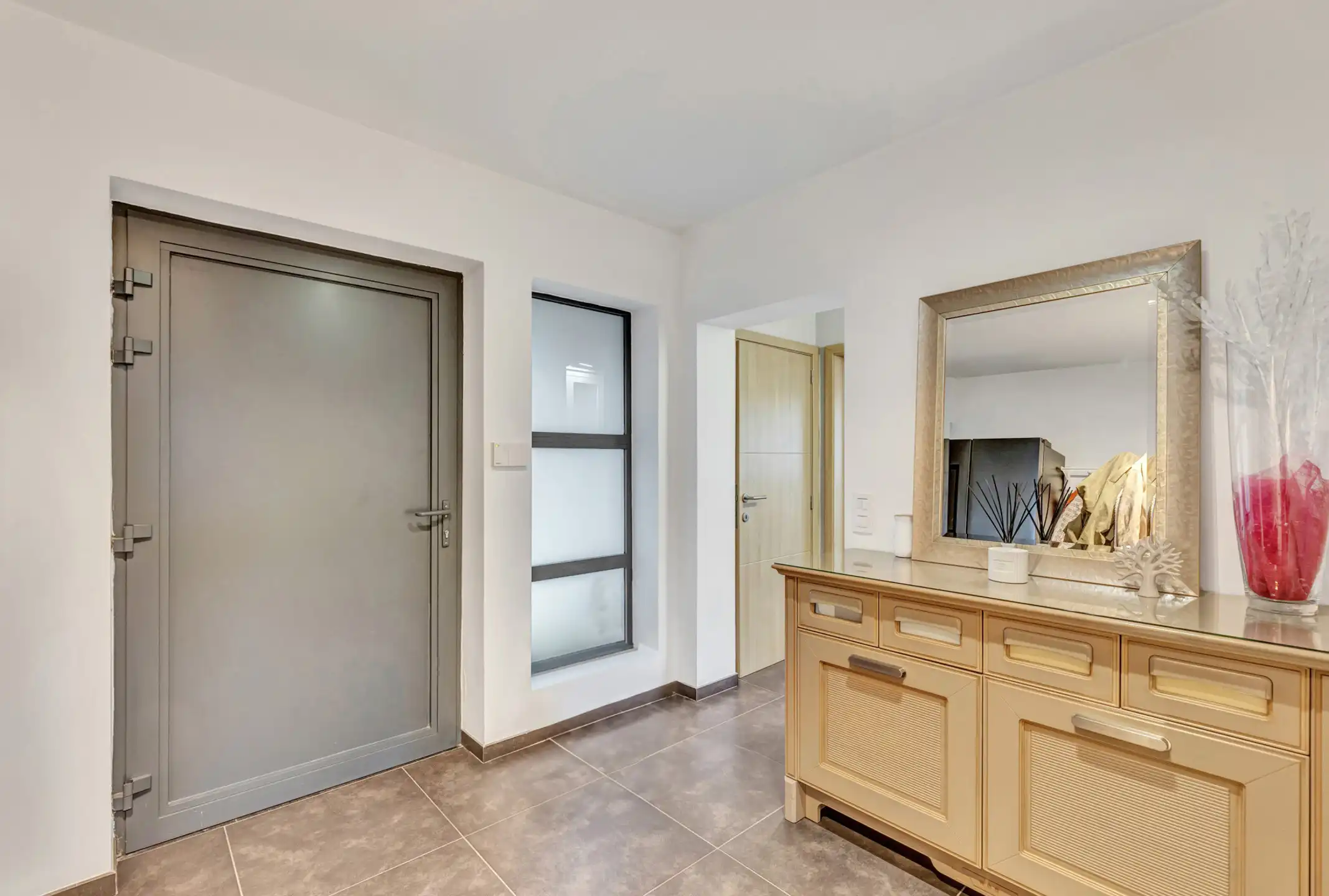 Instapklare villa met 5 slpks op toplocatie te Ternat foto 2