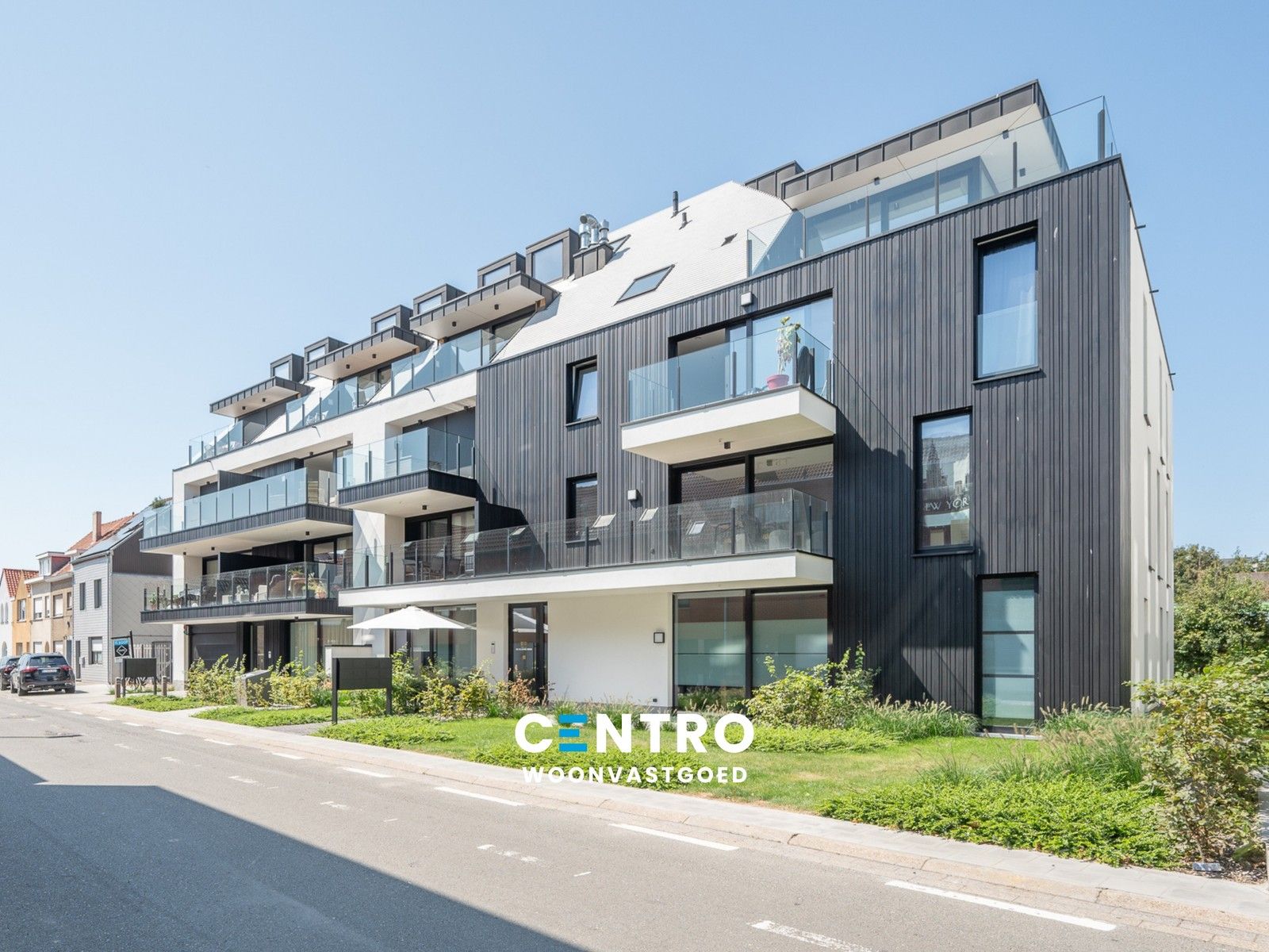 TOPappartement aan met 3 slpks, 2 badks en 2 FANTASTISCHE terrassen! foto {{pictureIndex}}