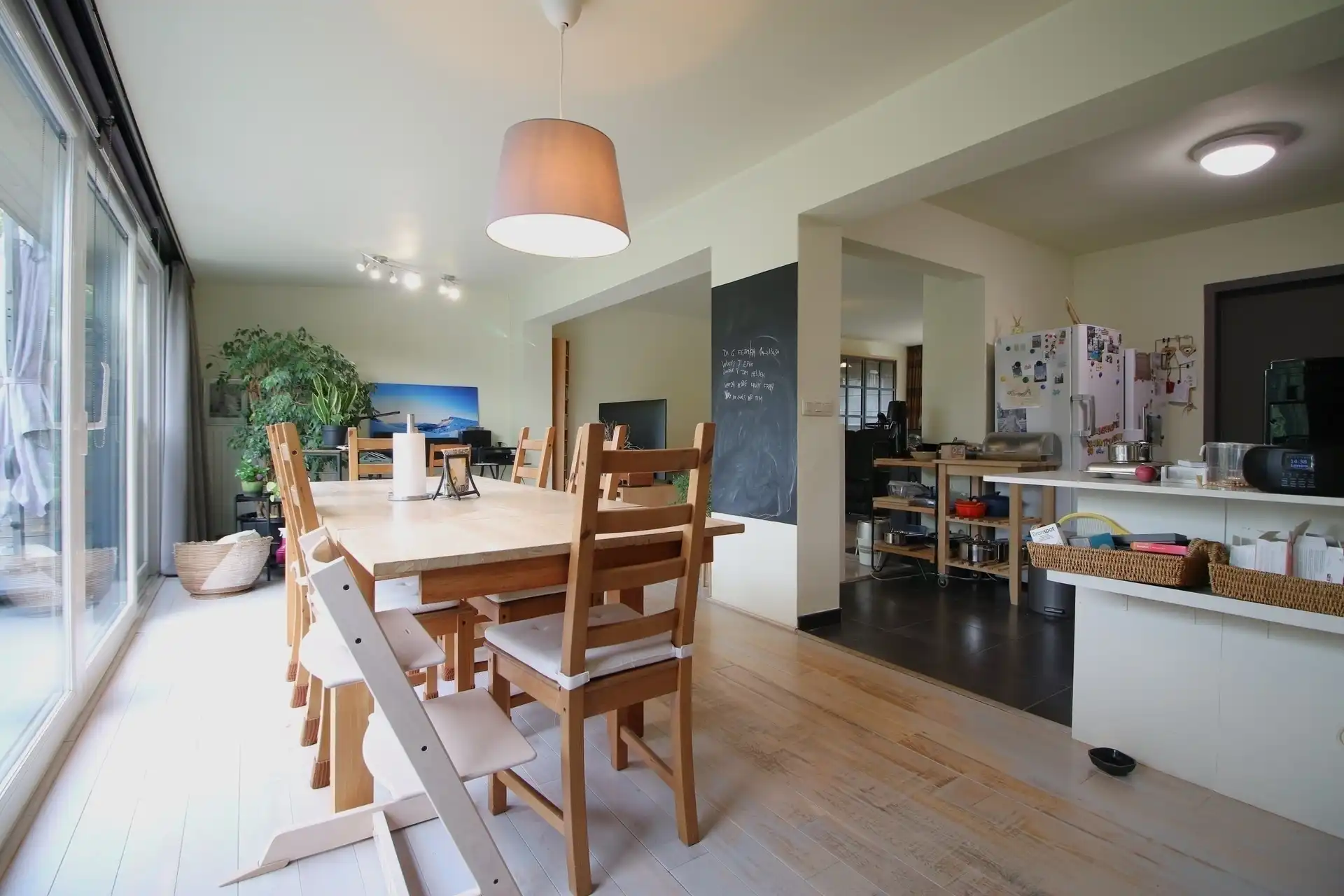 Vernieuwde woning HOB in rustige woonwijk foto 9