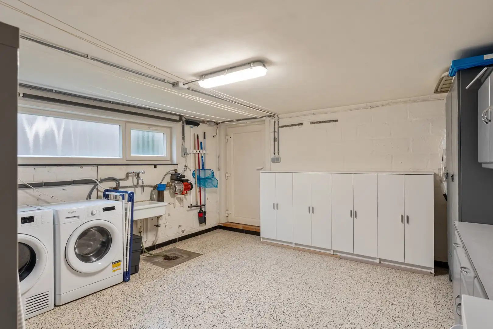 Instapklare woning met 3 slaapkamers, veranda en tuin met open zicht op de weides. foto 24