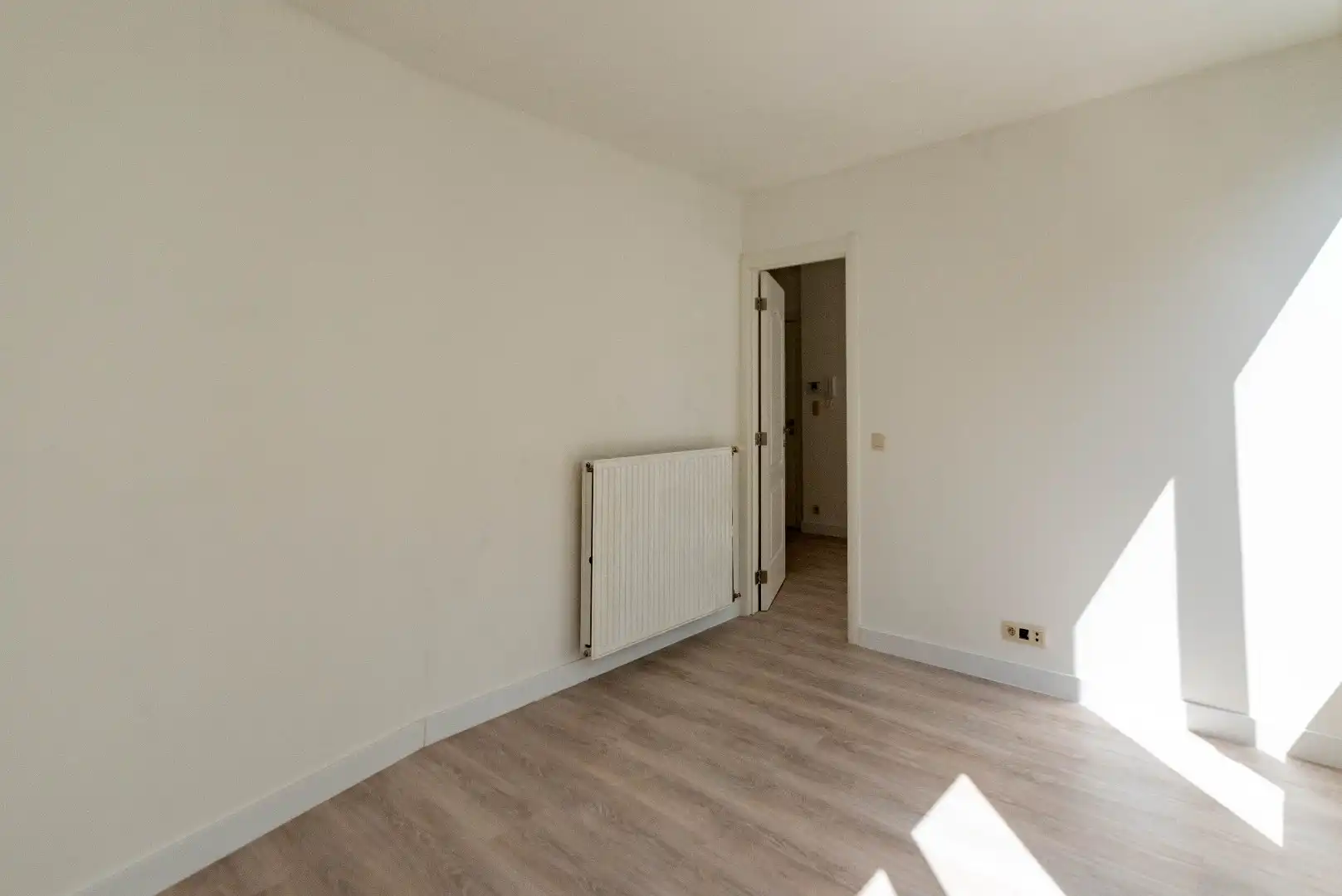 Instapklaar appartement met veel lichtinval en terras foto 10