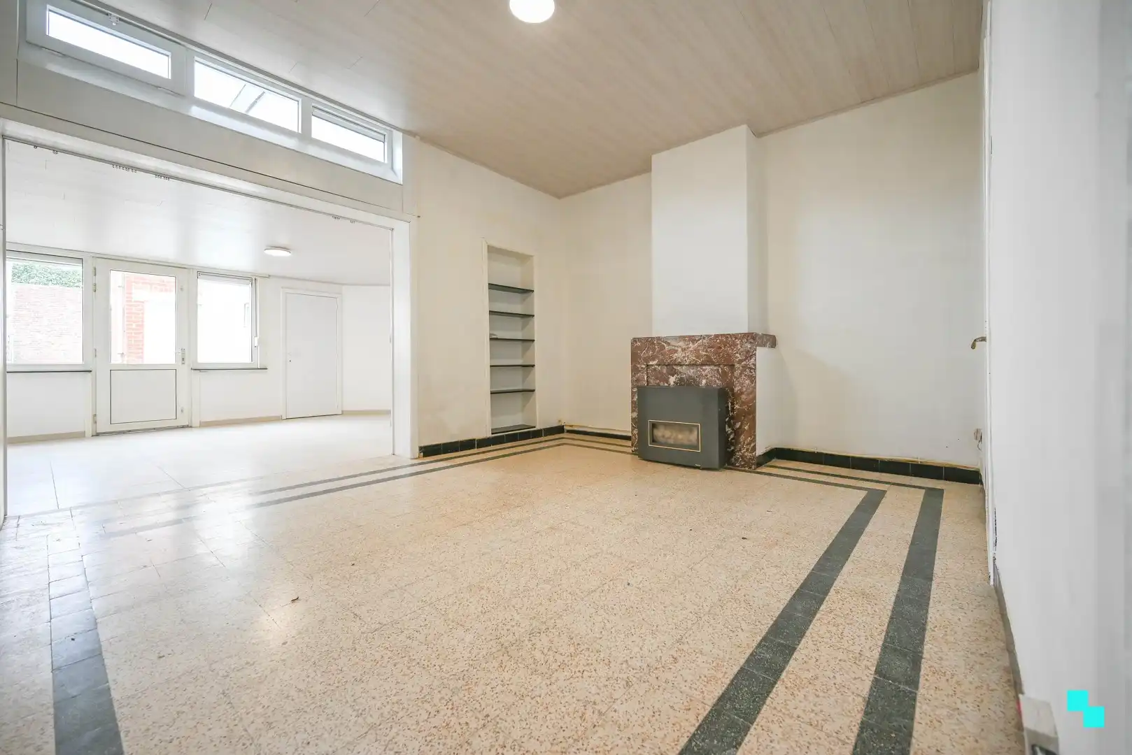 Woning met twee slaapkamers nabij het centrum van Kortrijk foto 6