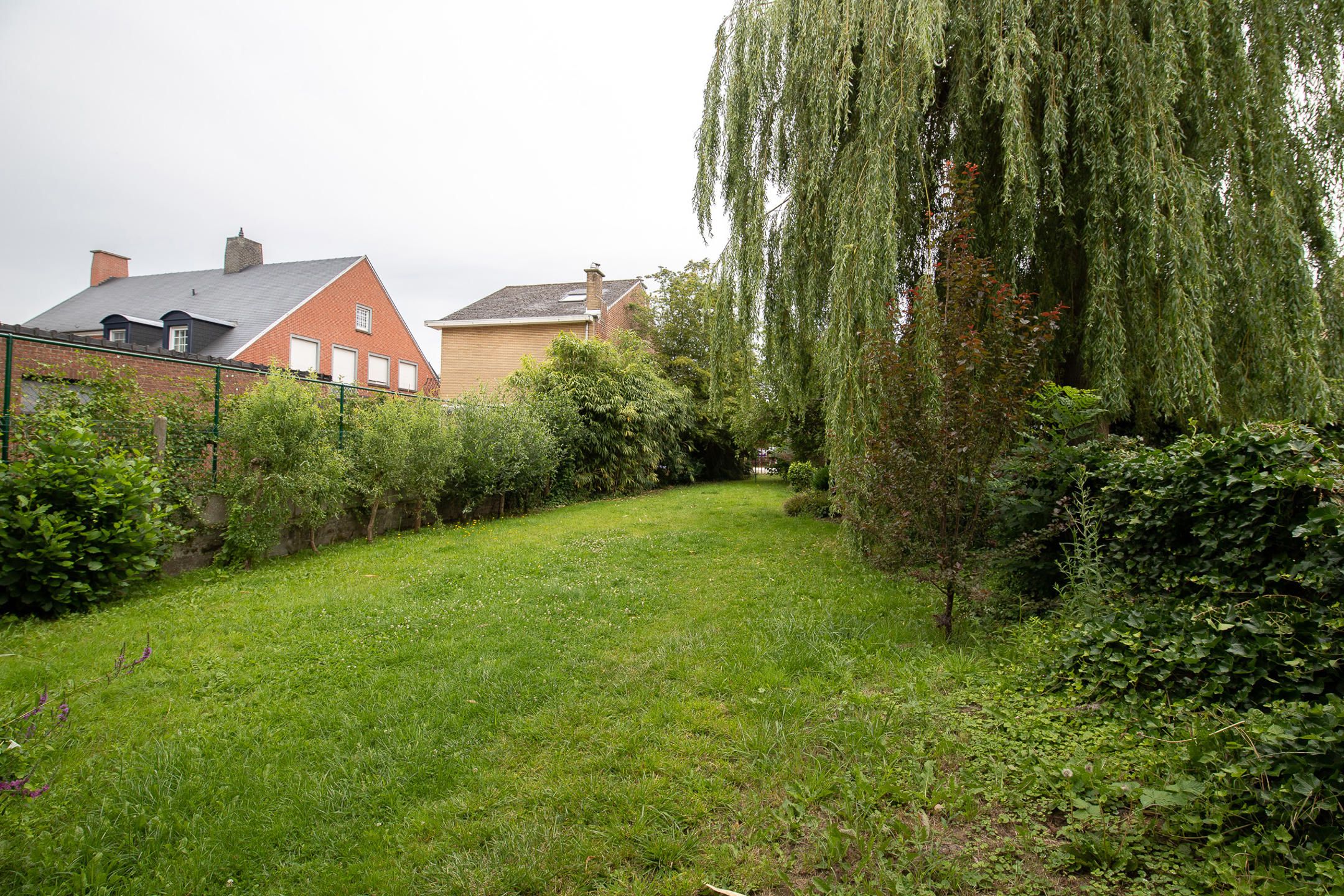 Uitstekend gelegen bouwgrond voor een 3-gevelwoning foto 3