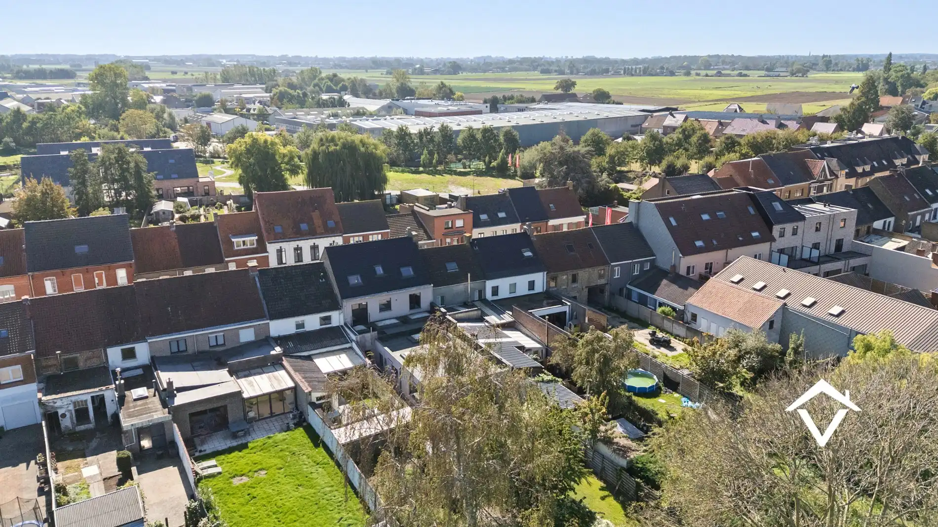 Zeer grote woning te koop in het centrum van Eernegem foto 33