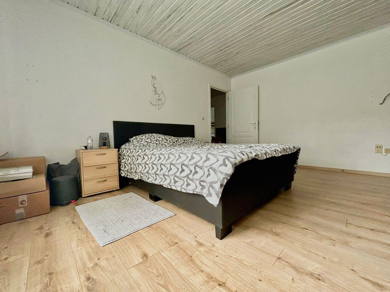 Ruime, lichtrijke woning met zonnige tuin+ aparte garage foto 13