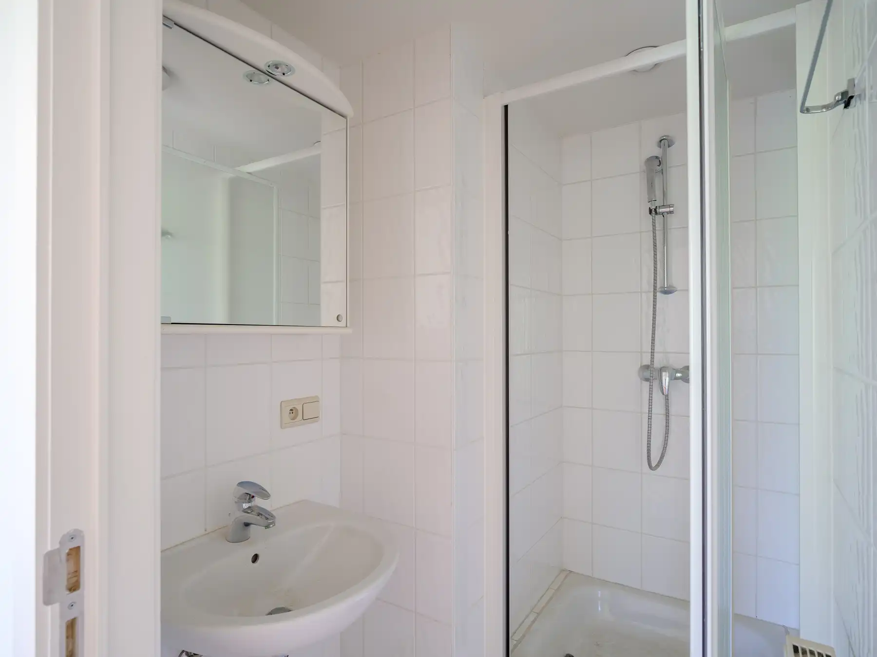 Lichtrijk appartement nabij de Coupure met ruime garageb foto 13